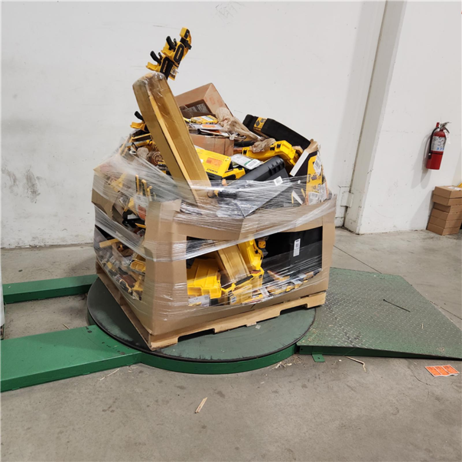 Dallas Location - As-Is DEWALT Tool Pallet