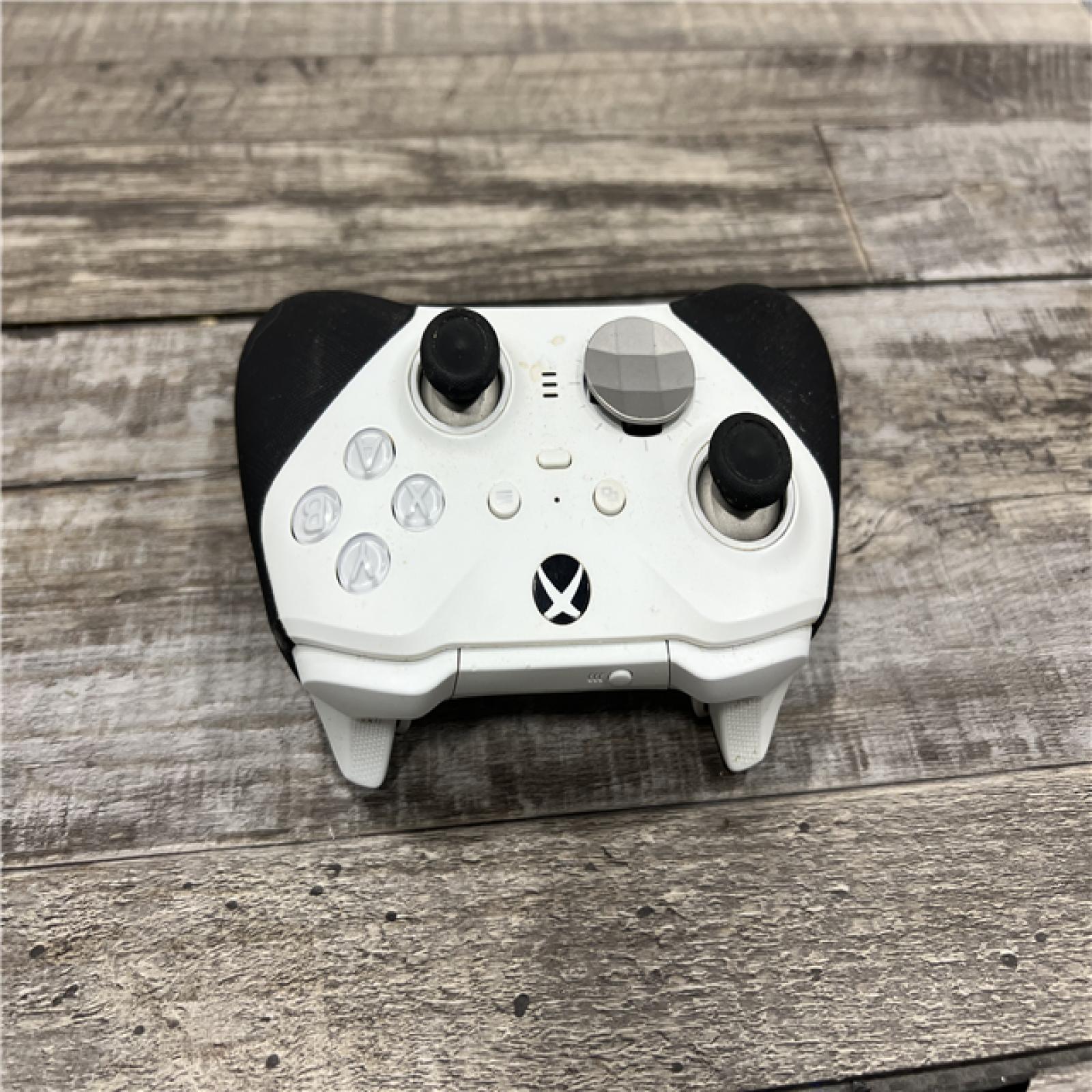 AS-IS Microsoft - Elite Series 2 Core Wireless Controller for Xbox Series X, Xbox Series S, Xbox One, and Windows PCs - White