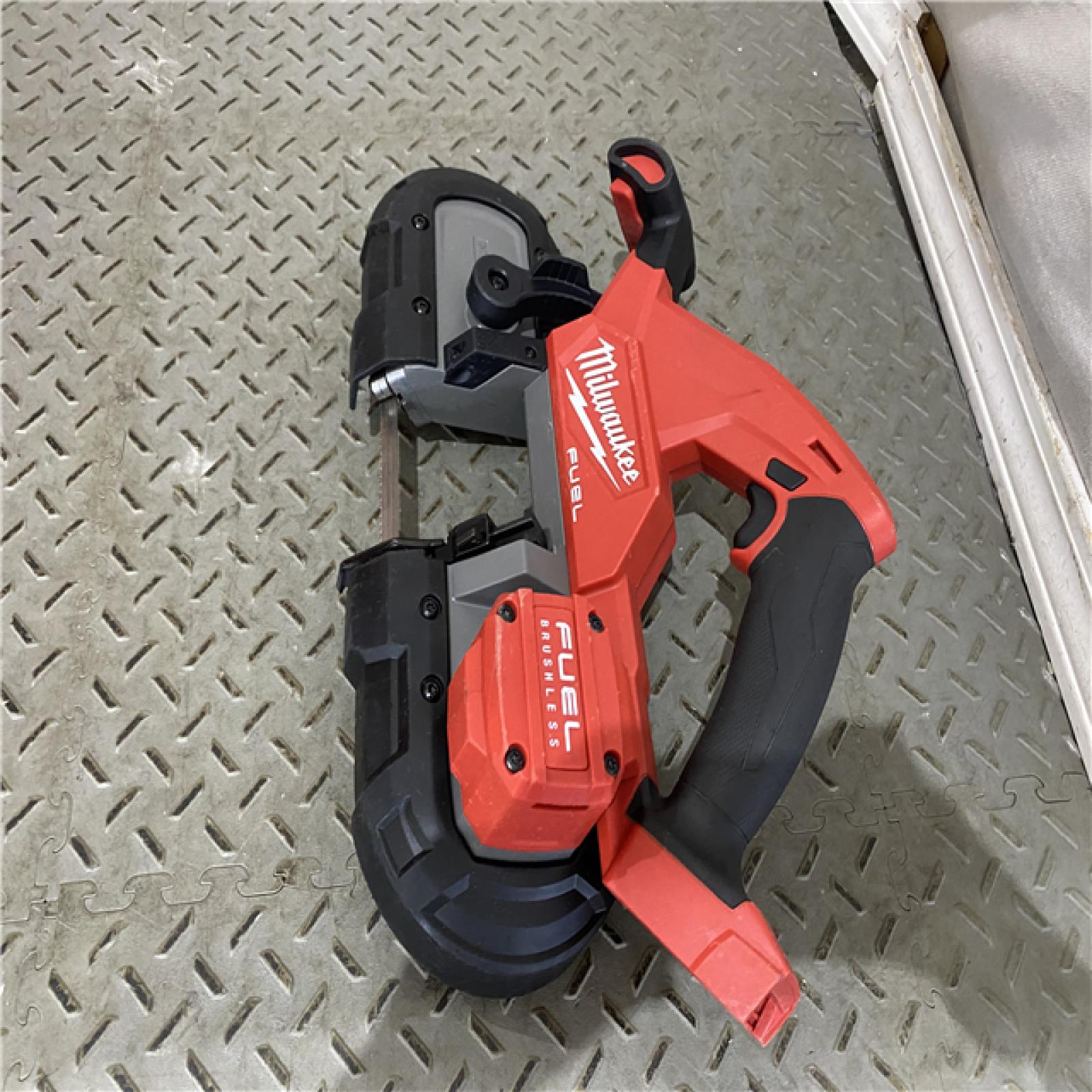 Houston location AS-IS Milwaukee M18 Fuel 3-1/4  18V Brushless Compact Band Saw 2829-20 (Bare Tool)