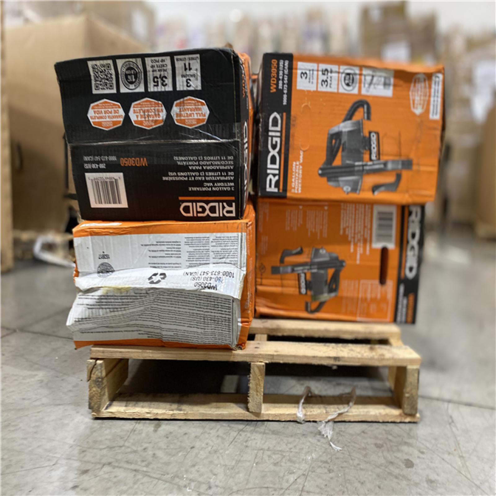 DALLAS LOCATION - RIDGID 3 Gal 3.5 Peak HP Handheld Shop Vac Wet Dry Vacuum with RIDGID SWEEP Dust Pan, Filter, Locking Hose and Car Nozzle PALLET -(8 UNITS)