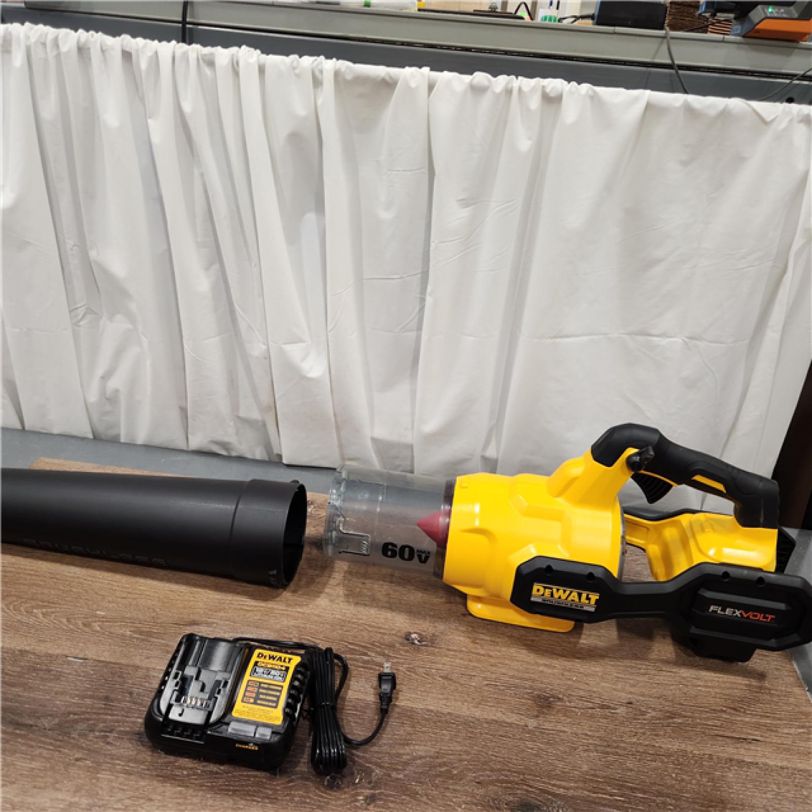 AS-IS DeWalt DEWALT 60V AXIAL BLOWER