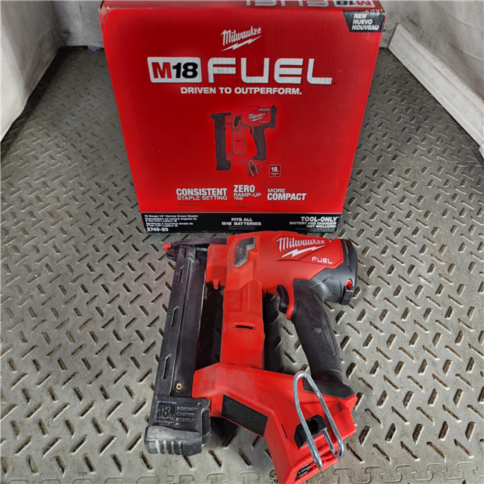 HOUSTON LOCATION - AS-IS M18 FUEL 18-Volt Lithium-Ion Brushless Cordless 18-Gauge 1/4 in. Narrow Crown Stapler (Tool-Only)