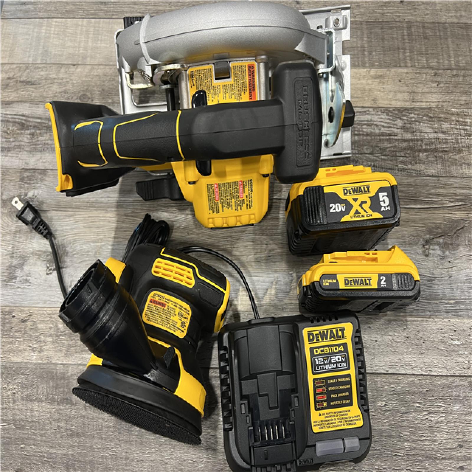 AS-IS Dewalt 20-Volt MAX ToughSystem Lithium-Ion 6-Tool Cordless Combo Kit