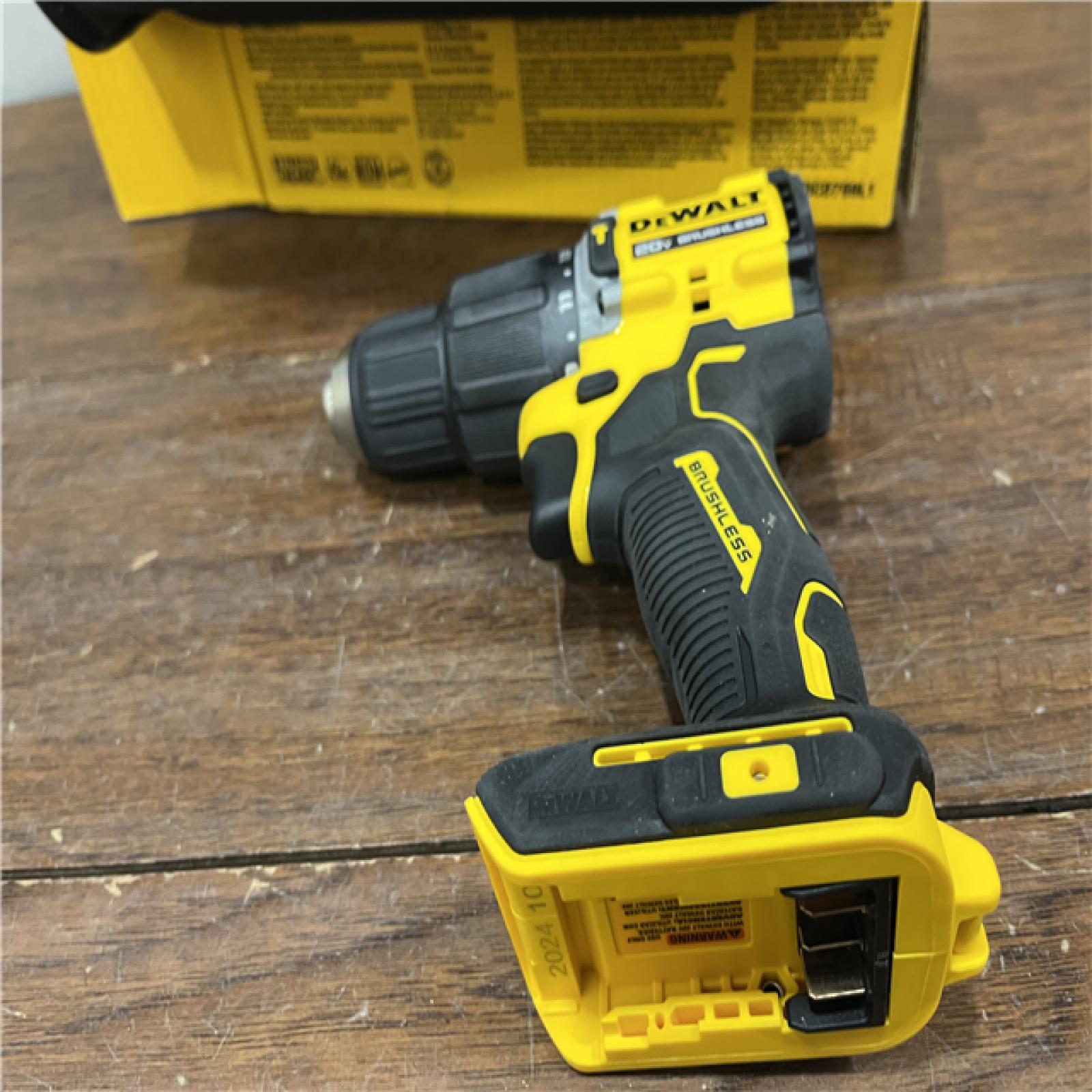 AS-ISDEWALT ATOMIC 20-Volt Lithium-Ion Cordless 1/2 in. Compact Hammer Drill with 3.0Ah Battery, Charger and Bag