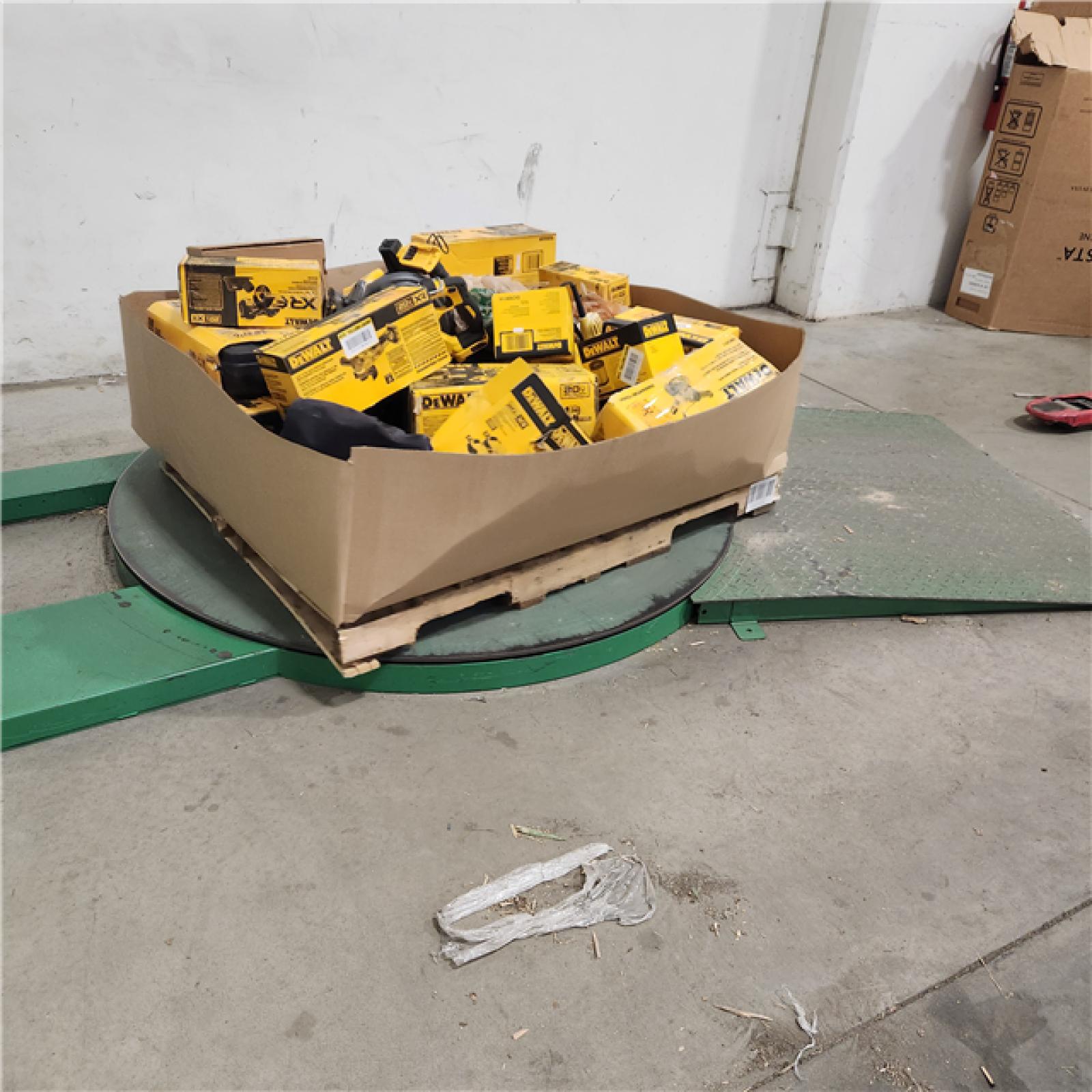 Dallas Location - As-Is DEWALT Tool Pallet