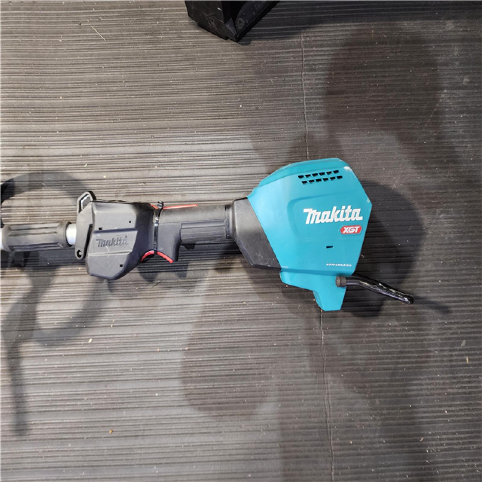 HOUSTON LOCATION - AS-IS XGT 40V Max Brushless Cordless 15 in. String Trimmer (Tool Only)