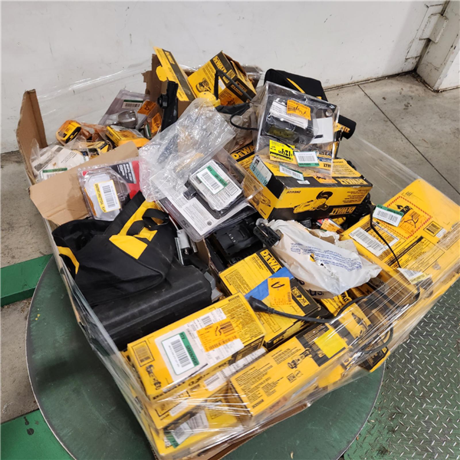 Dallas Location - As-Is DEWALT Tool Pallet