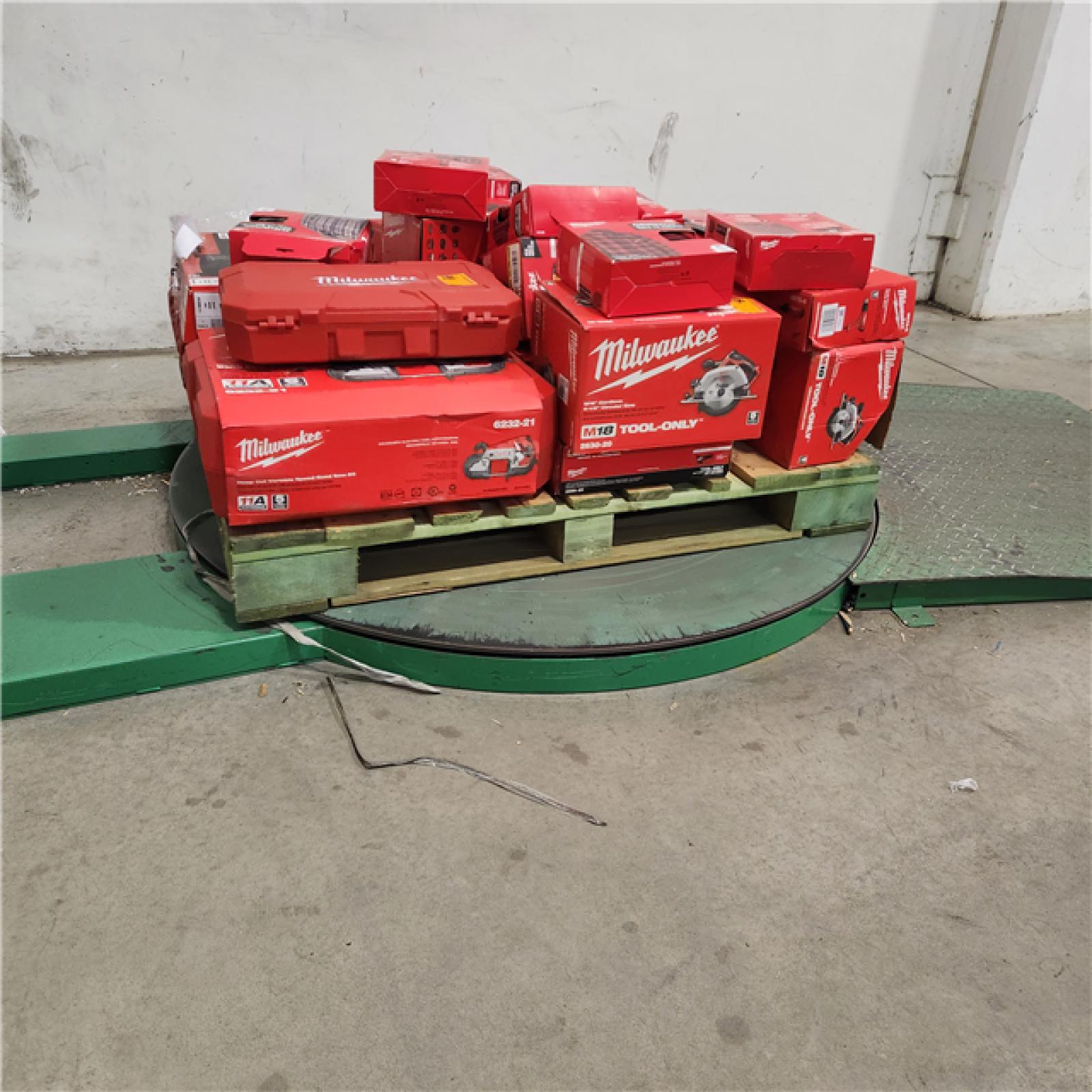 Dallas Location - As-Is MILWAUKEE Tool Pallet