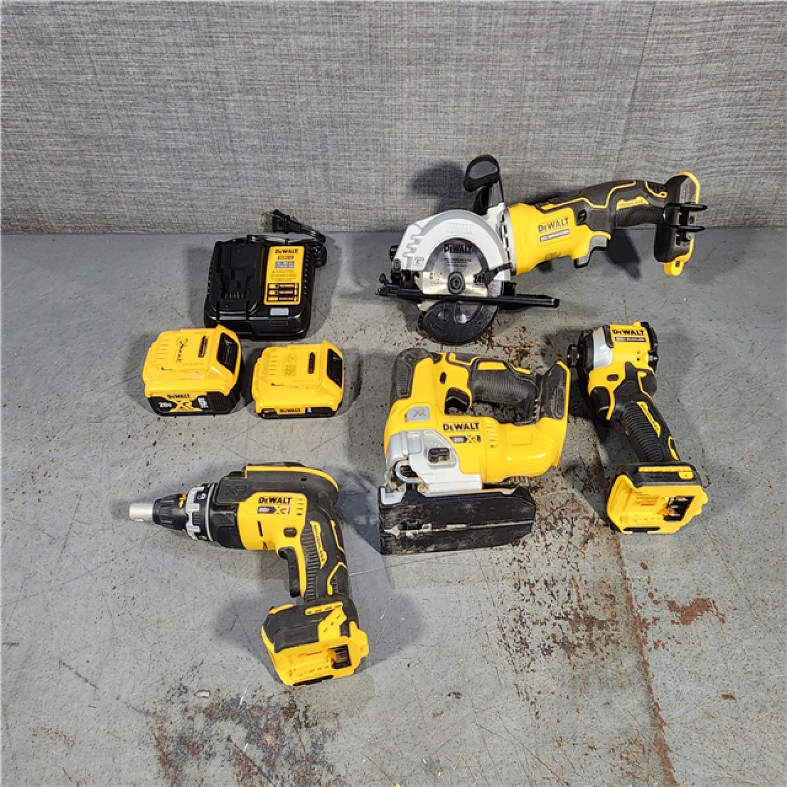 HOUSTON LOCATION - AS-IS DEWALT 4 TOOL COMBO KIT W/ (2) BATTERY & CHARGER