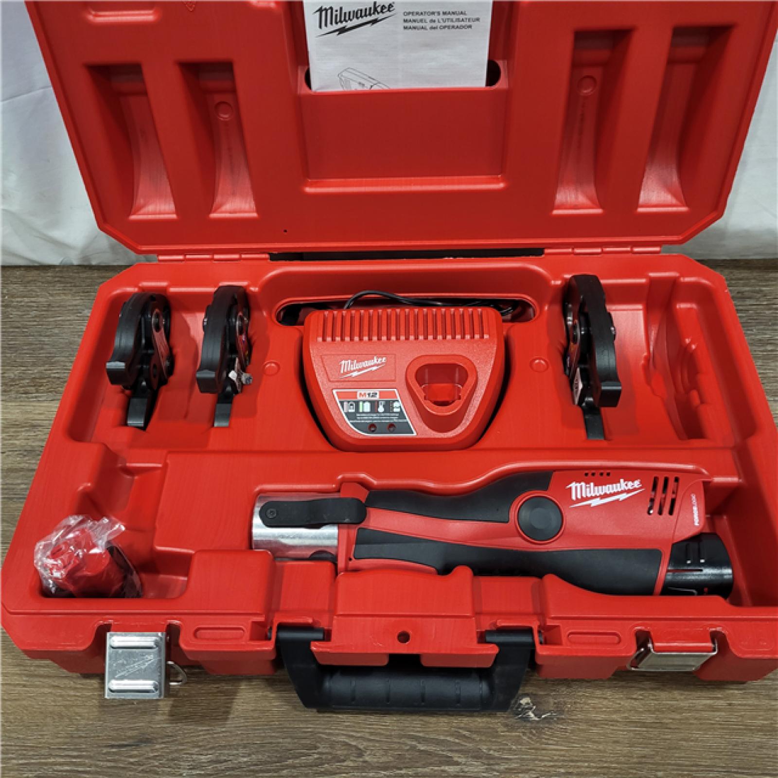 AS-IS Milwaukee M12 Force Logic Press Tool 1/2 in. to 1 in. Kit