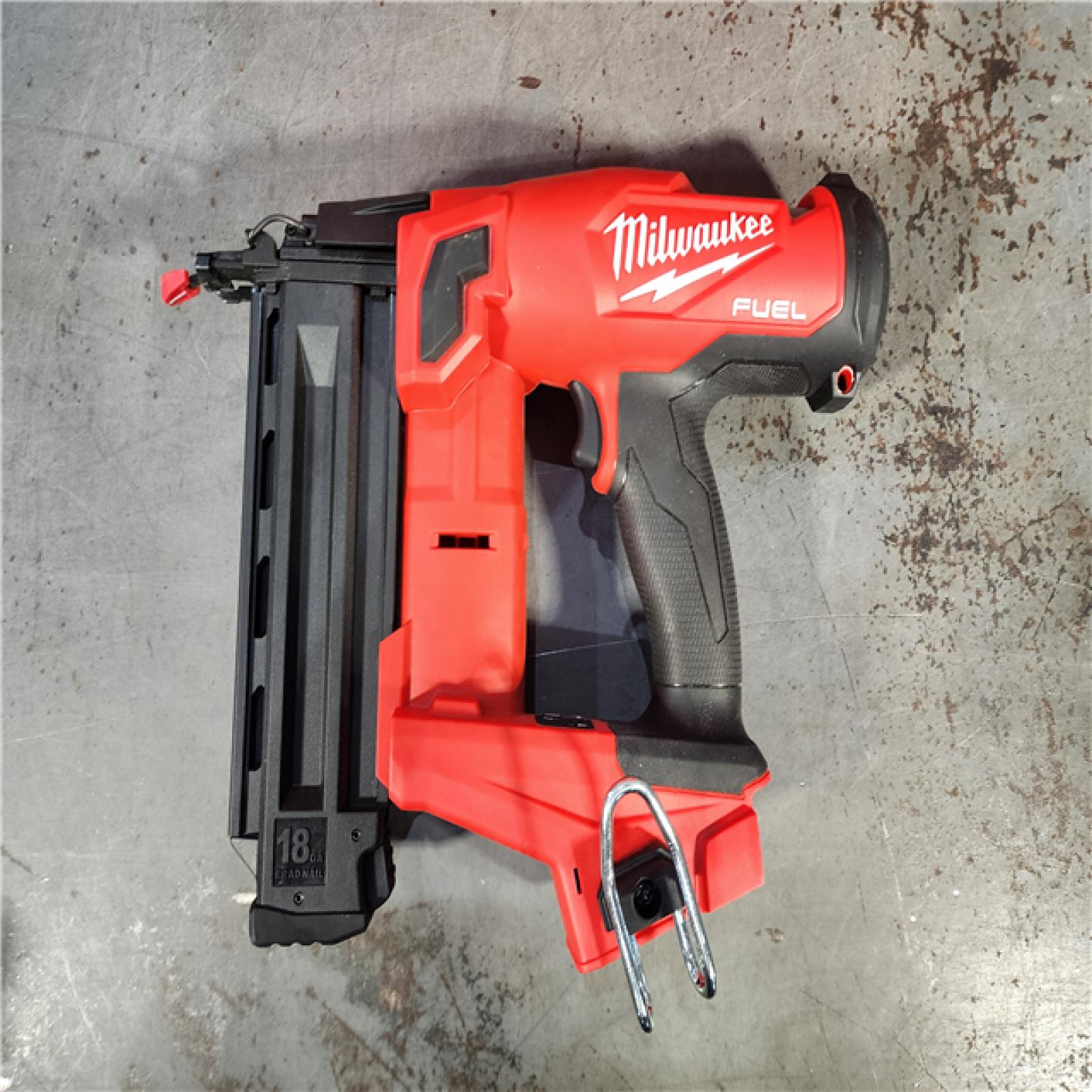 HOUSTON LOCATION - AS-IS (APPEARS LIKE NEW) Milwaukee M18 Fuel 18V Brushless 18-Gauge Brad Nailer 2746-20 (Bare Tool)