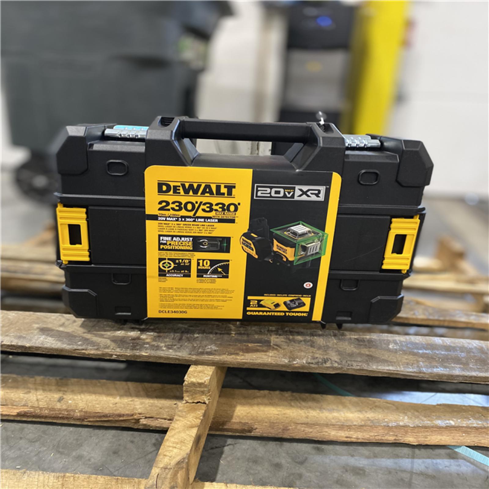 DALLAS LOCATION- DEWALT 20V 3-Beam 360-Degree 3-Plane Laser Level (Tool Only)