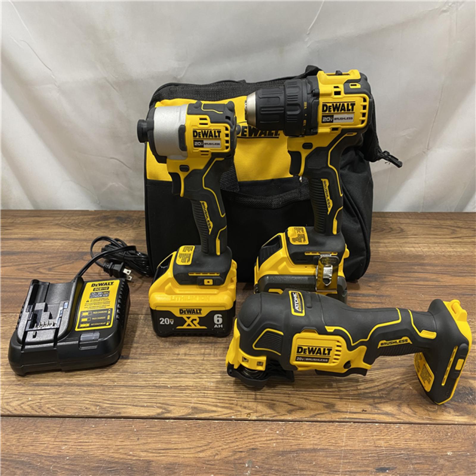 AS IS 20-Volt Lithium-Ion Cordless 3-Tool Combo Kit with FLEXVOLT 9 Ah and 20V 6 Ah Batteries and Charger