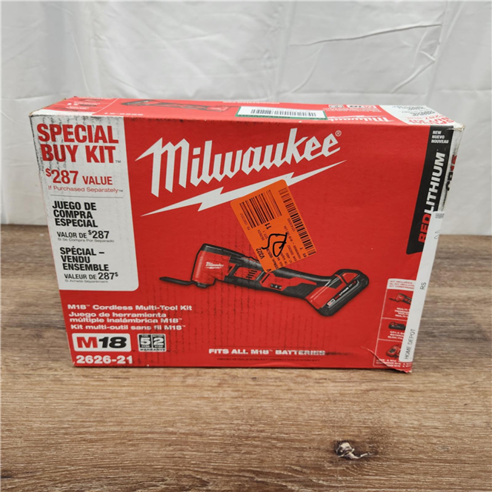 AS-IS Milwaukee 2626-21 M18 18-Volt Lithium-Ion Cordless Oscillating Multi-Tool Kit