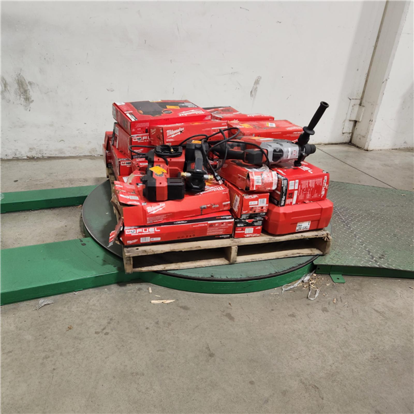 Dallas Location - As-Is MILWAUKEE Tool Pallet