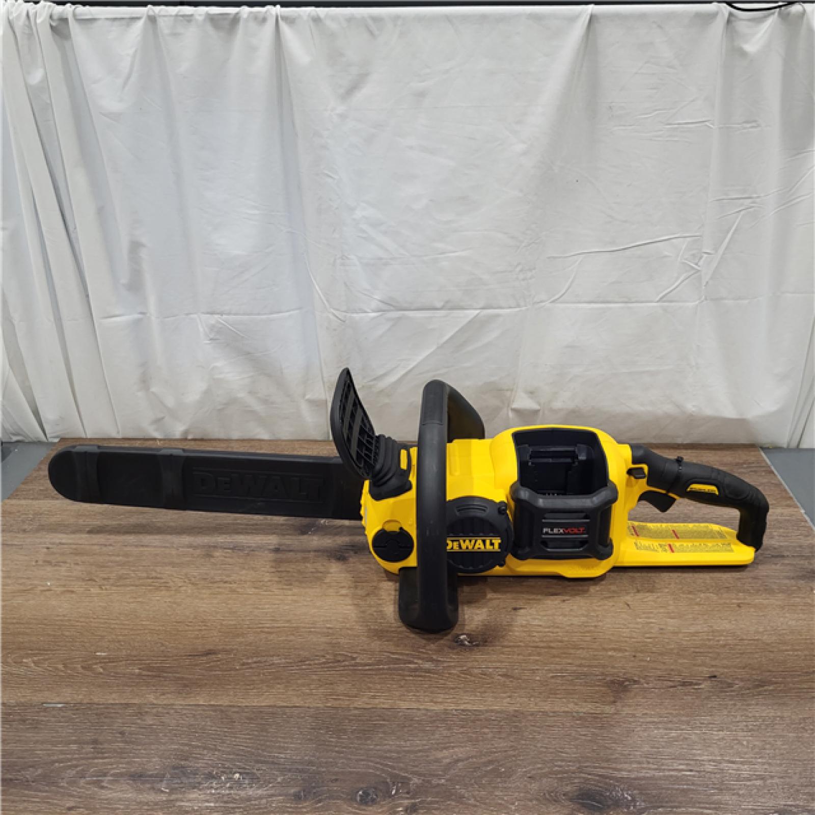 NEW DEWALT DCCS670B 16in Chainsaw 60V MAX - Tool Only