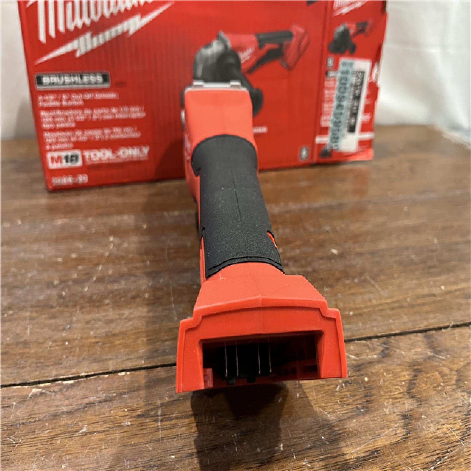 AS-ISMilwaukee 2686-20 18V Cordless 4.5 /5  Grinder W/ Paddle Switch (Tool Only)