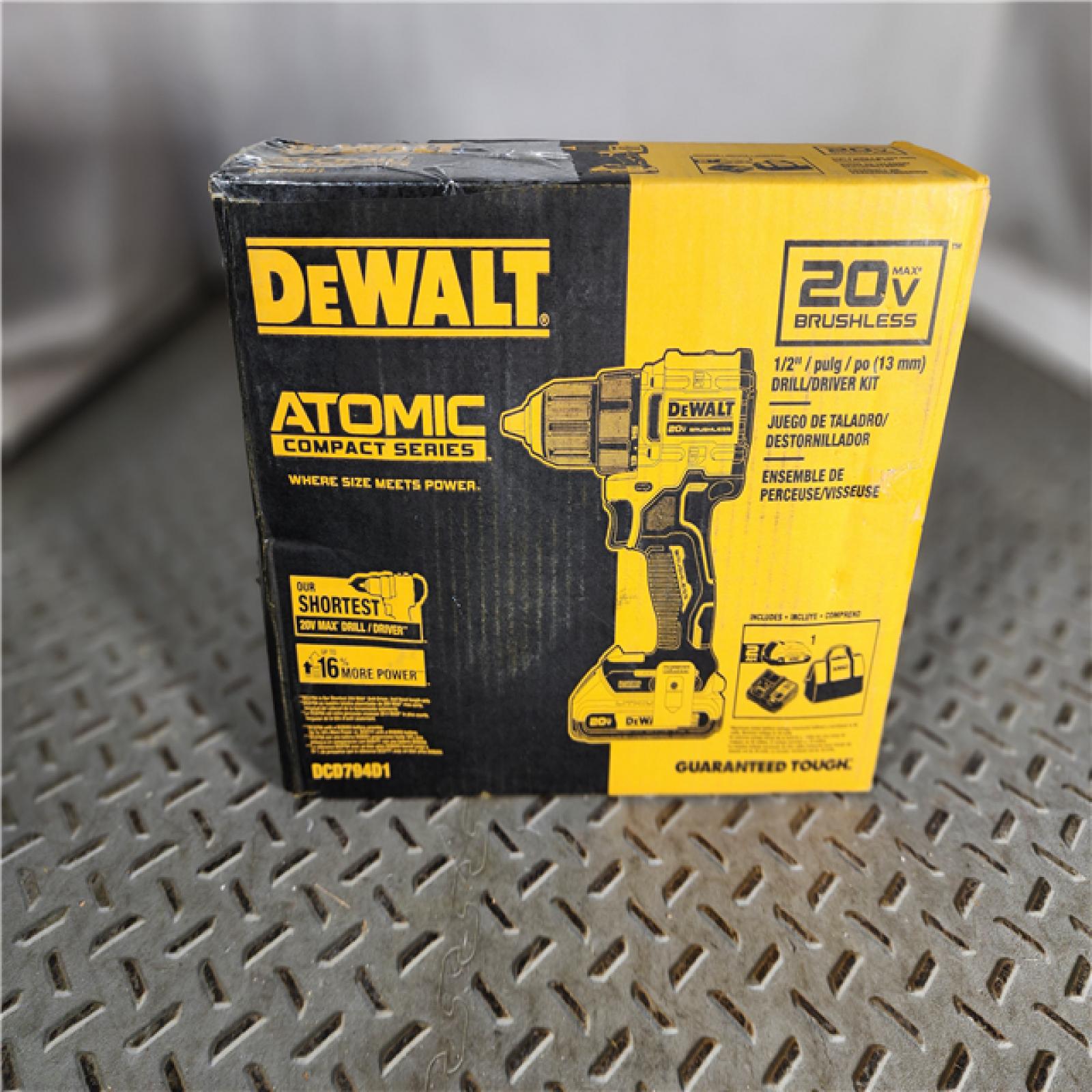 HOUSTON LOCATION - AS-IS (APPEARS LIKE NEW) DeWalt ATOMIC COMPACT SERIES 20V MAX* Brushless Cordless 1/2 in. Drill/Driver