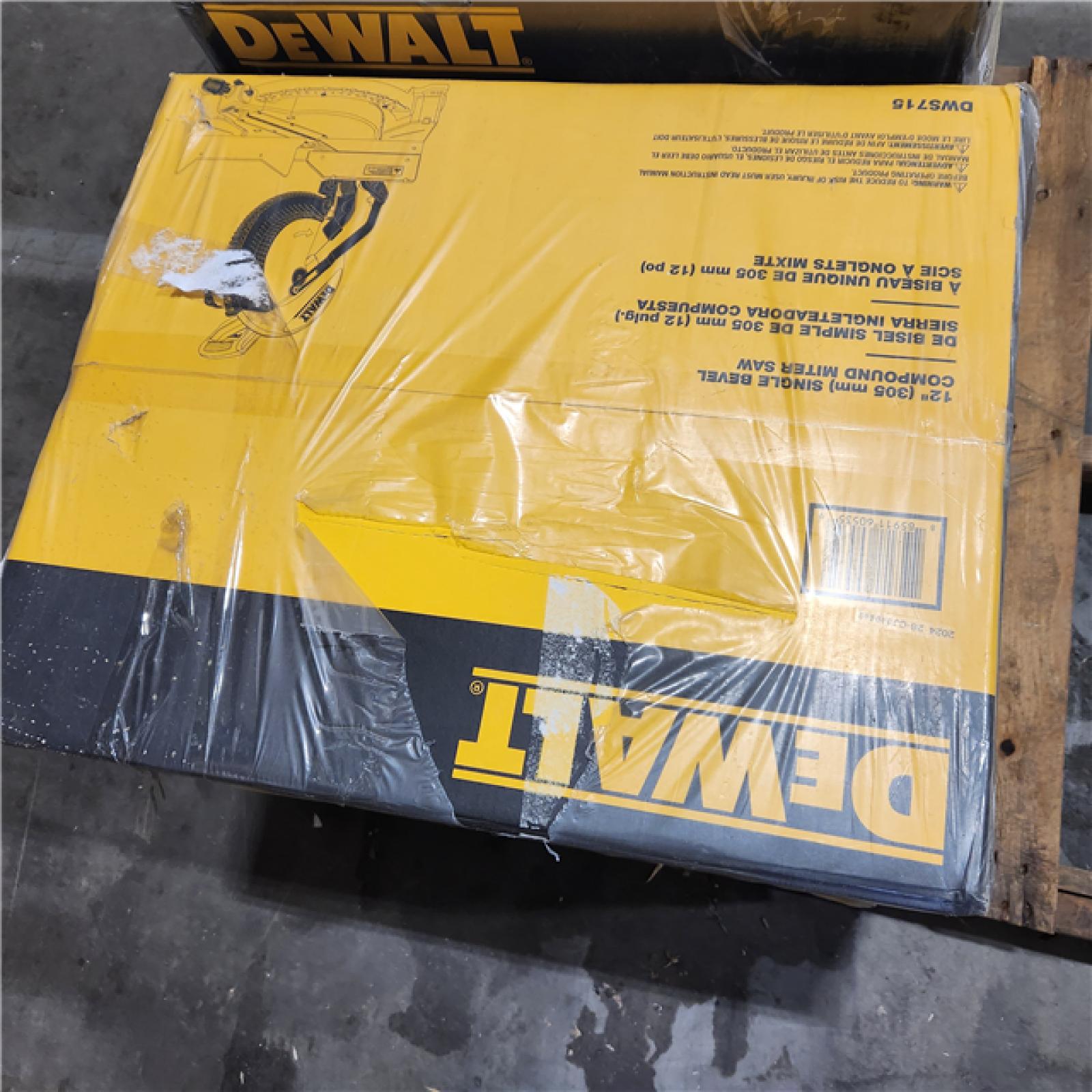 Dallas Location - NEW- Dewalt 12 in. Single Bevel Compound Miter Saw