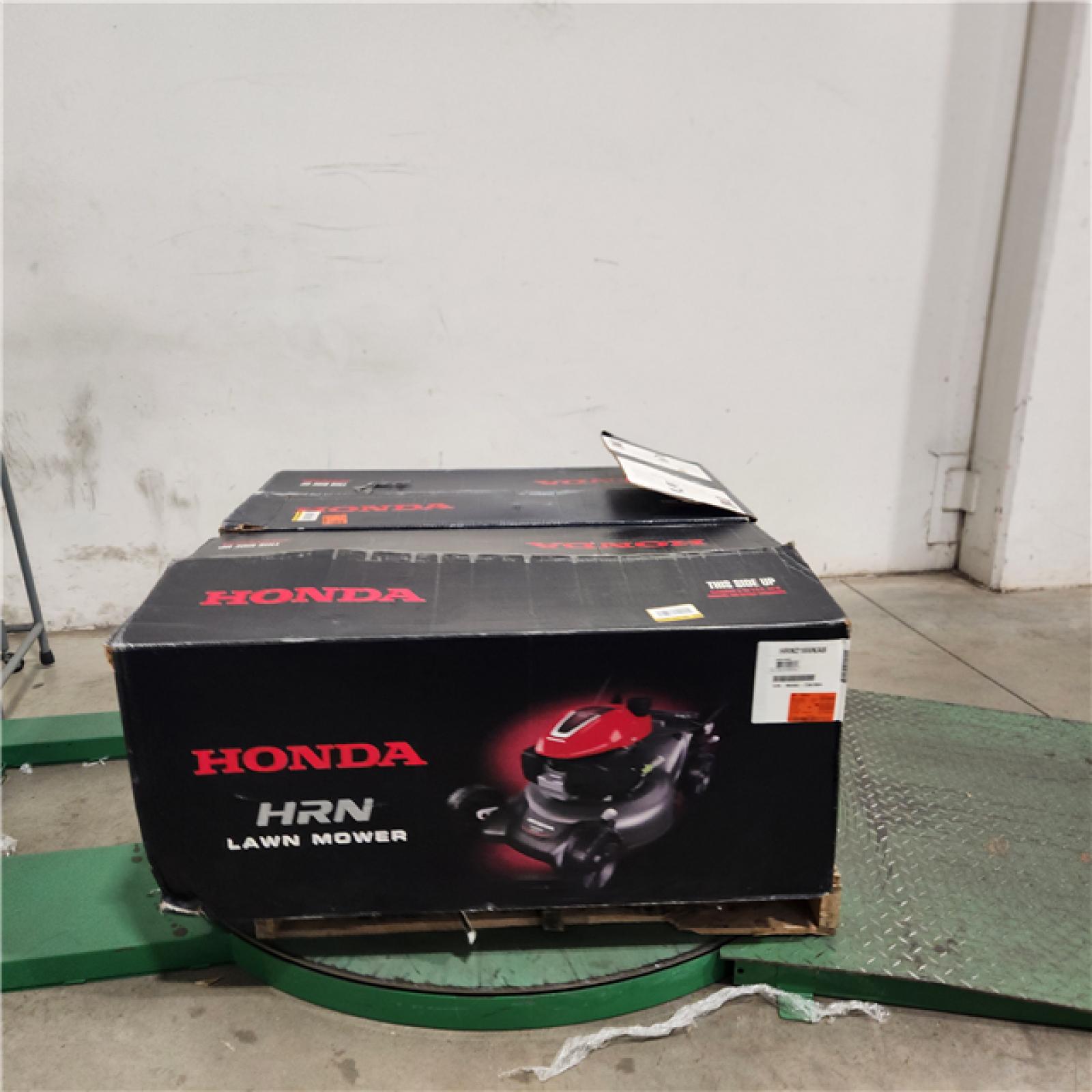 Dallas Location - As-Is Honda 21 in. 3-in-1 Self-Propelled Lawn Mower(Lot Of 2)