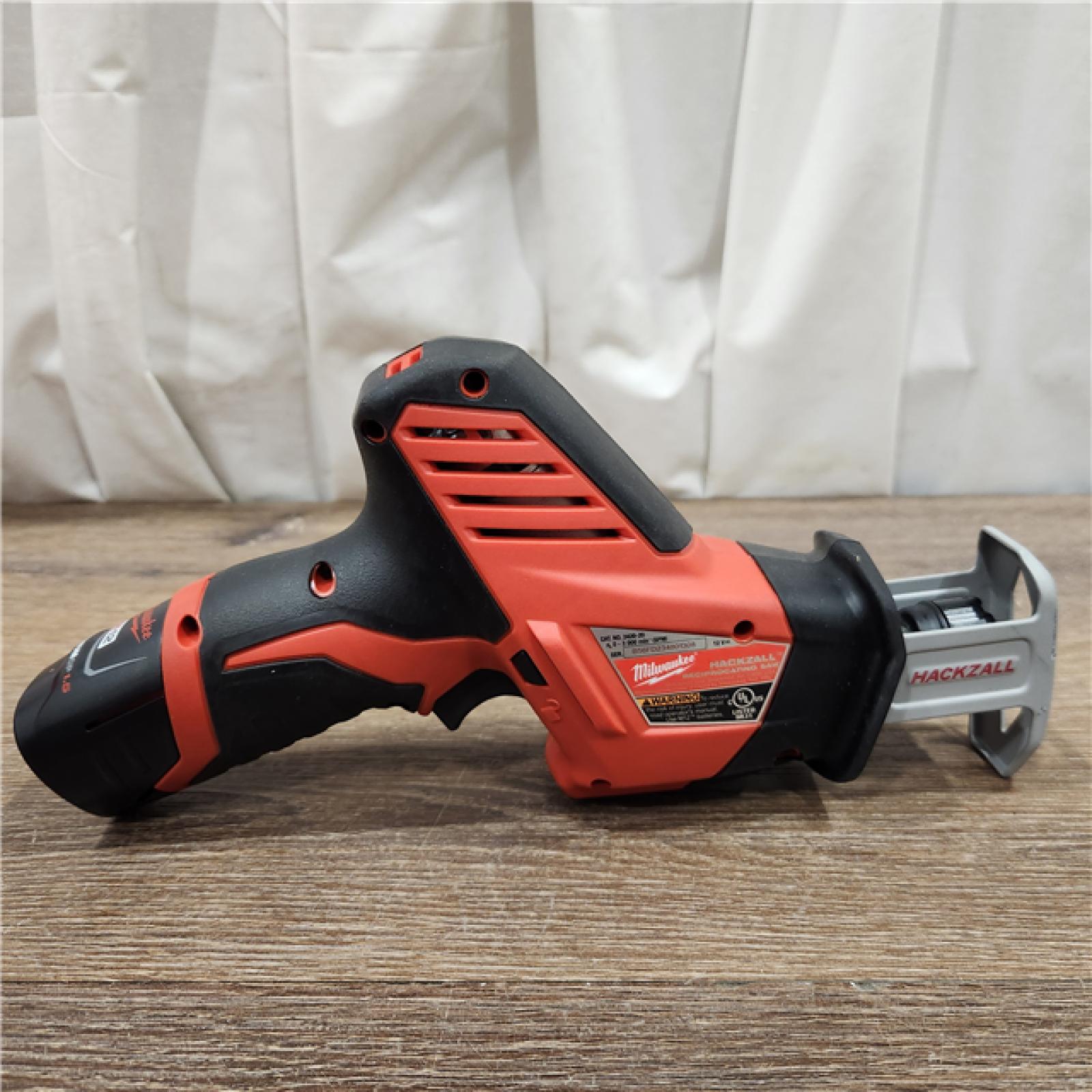 AS-IS Milwaukee 2420-21 - M12 Fuel Hackzall 1/2  12V 1.5Ah Cordless Straight Handle Reciprocating Saw Kit