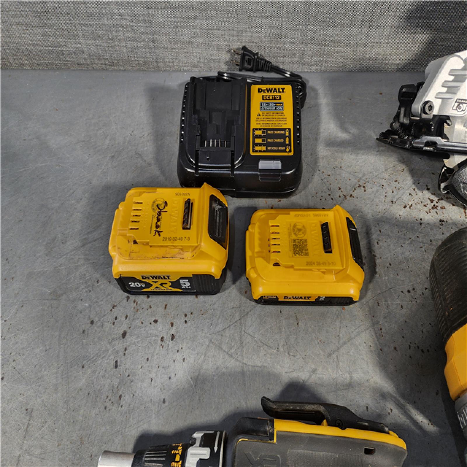 HOUSTON LOCATION - AS-IS DEWALT 4 TOOL COMBO KIT W/ (2) BATTERY & CHARGER