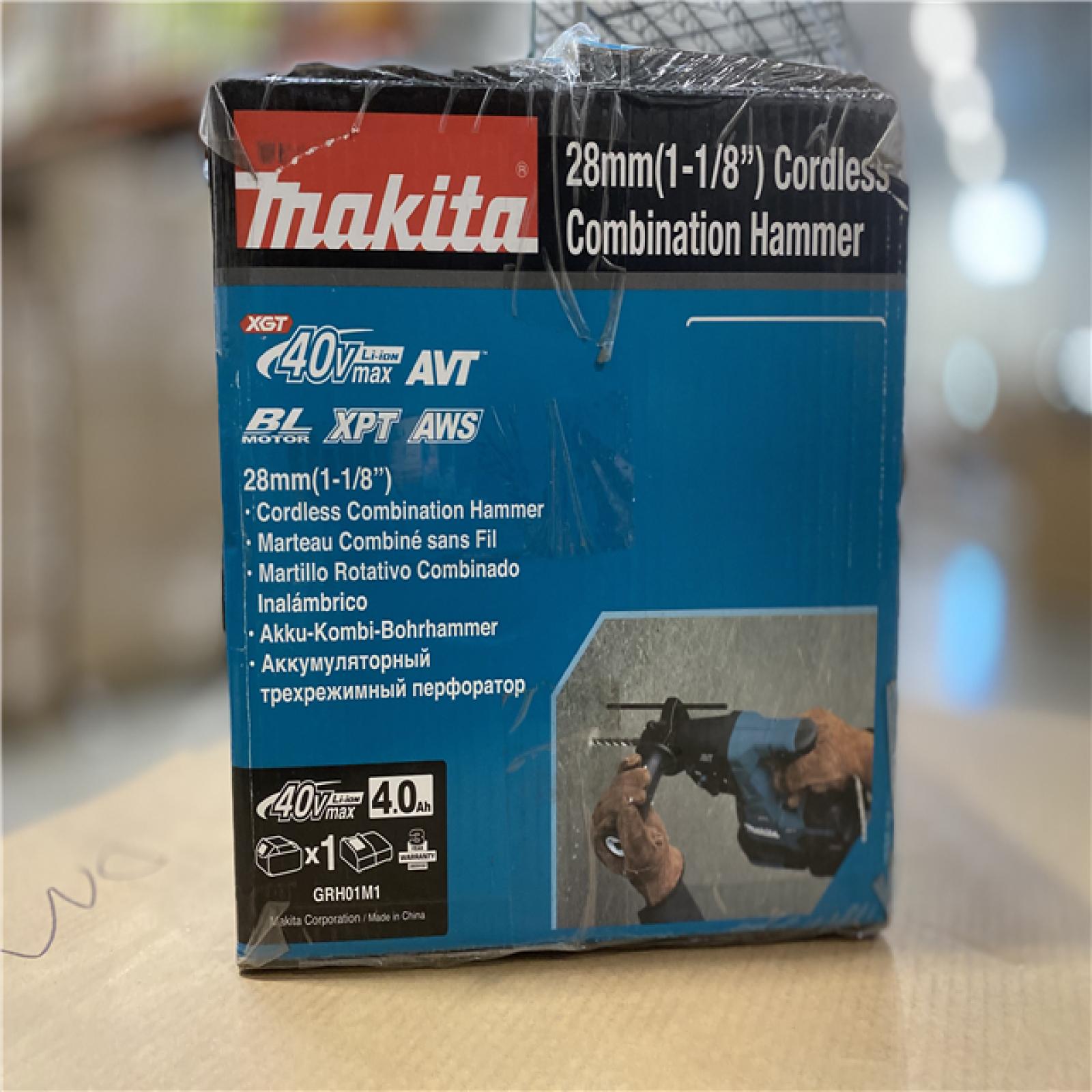 LIKE NEW! - Makita 40V Max XGT Brushless Cordless 1-1/8 in. Rotary Hammer Kit, AFT, AWS Capable (4.0Ah)