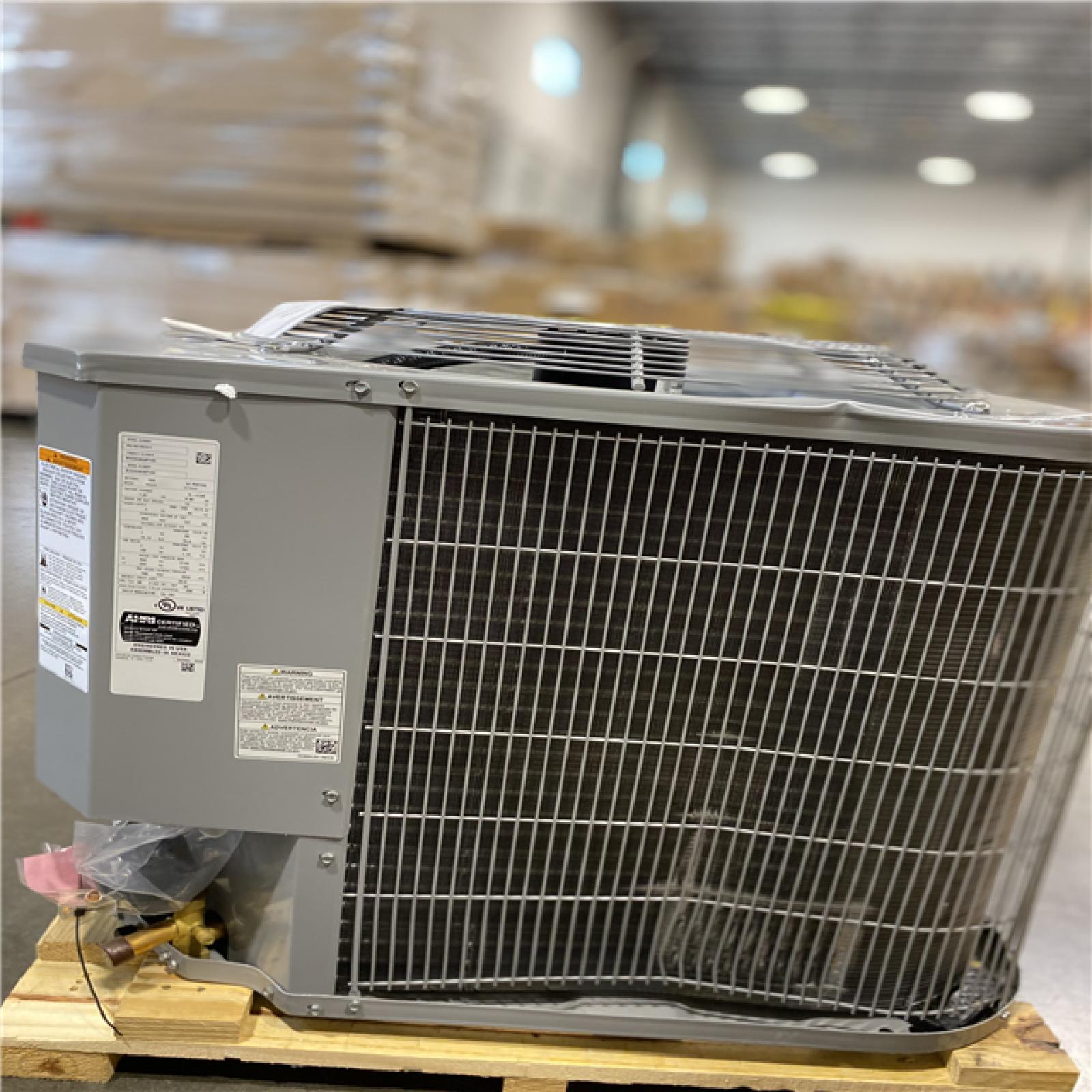 DALLAS LOCATION - Smartcomfort® by Carrier 3 Ton 14 SEER Heat Pump - 2022 Model - Northern States