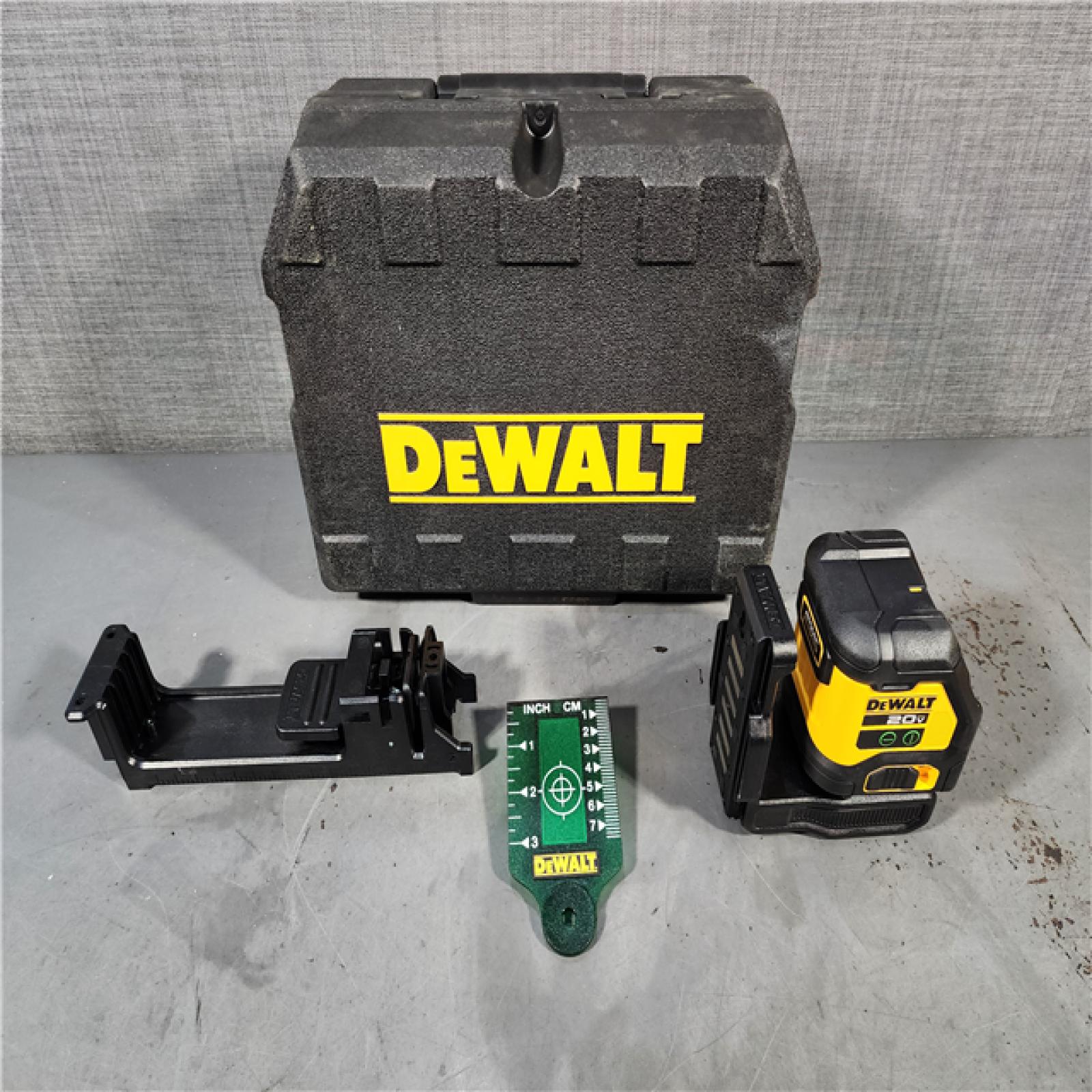 HOUSTON LOCATION - AS-IS DEWALT 20V Green Cross Line Laser Level (Tool-Only)