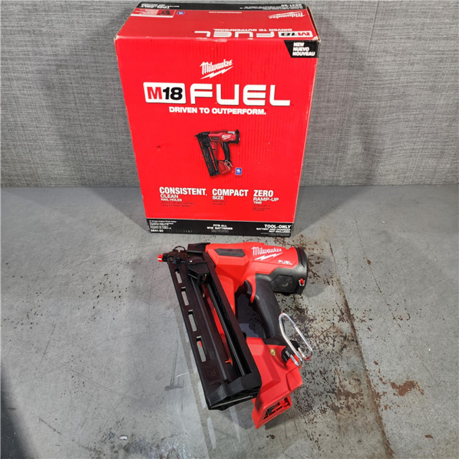 HOUSTON LOCATION - AS-IS (APPEARS LIKE NEW) Milwaukee 2841-20 18V Cordless Gen II 16 Gauge Angled Finish Nailer (Tool Only)