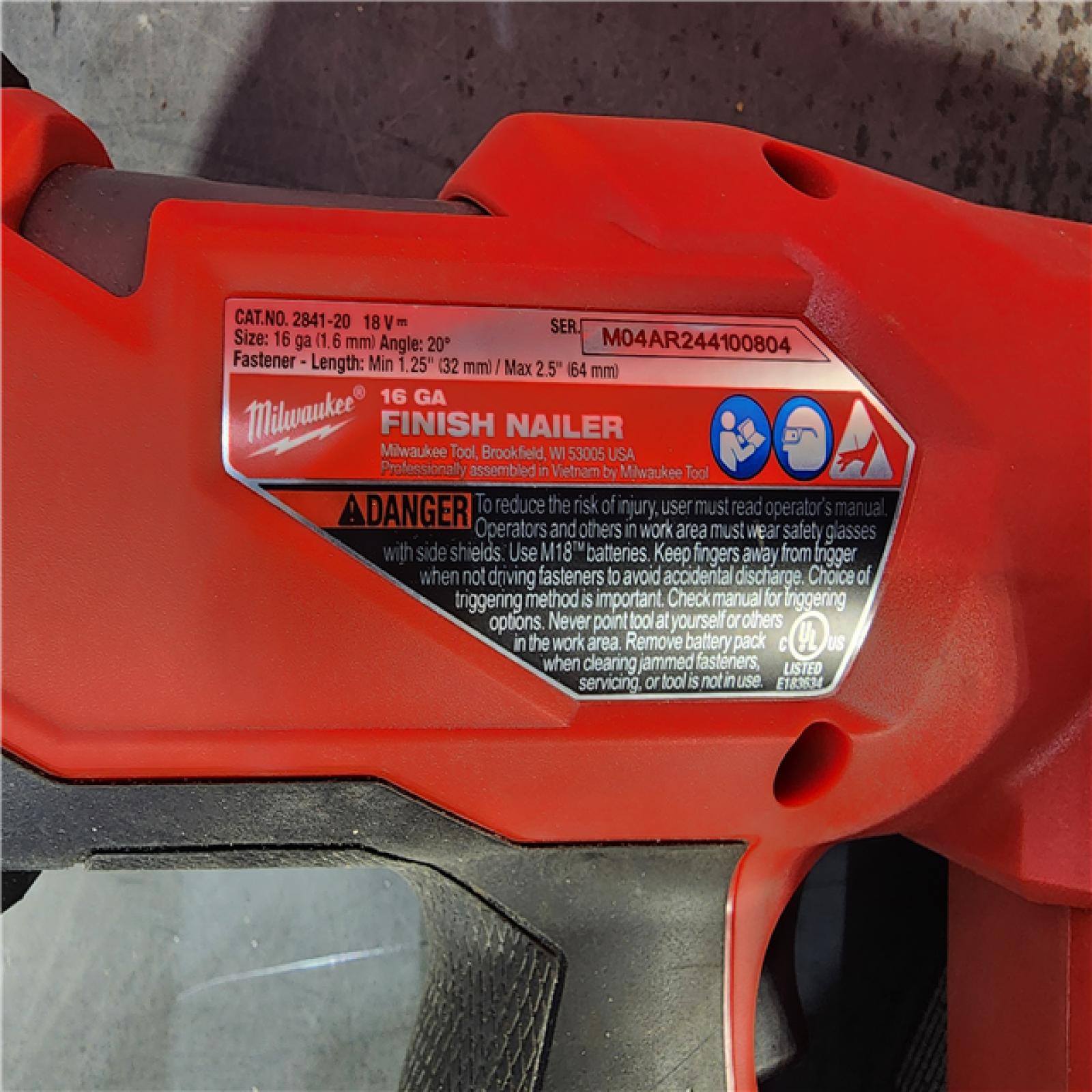 HOUSTON LOCATION - AS-IS Milwaukee 2841-20 18V Cordless Gen II 16 Gauge Angled Finish Nailer (Tool Only)