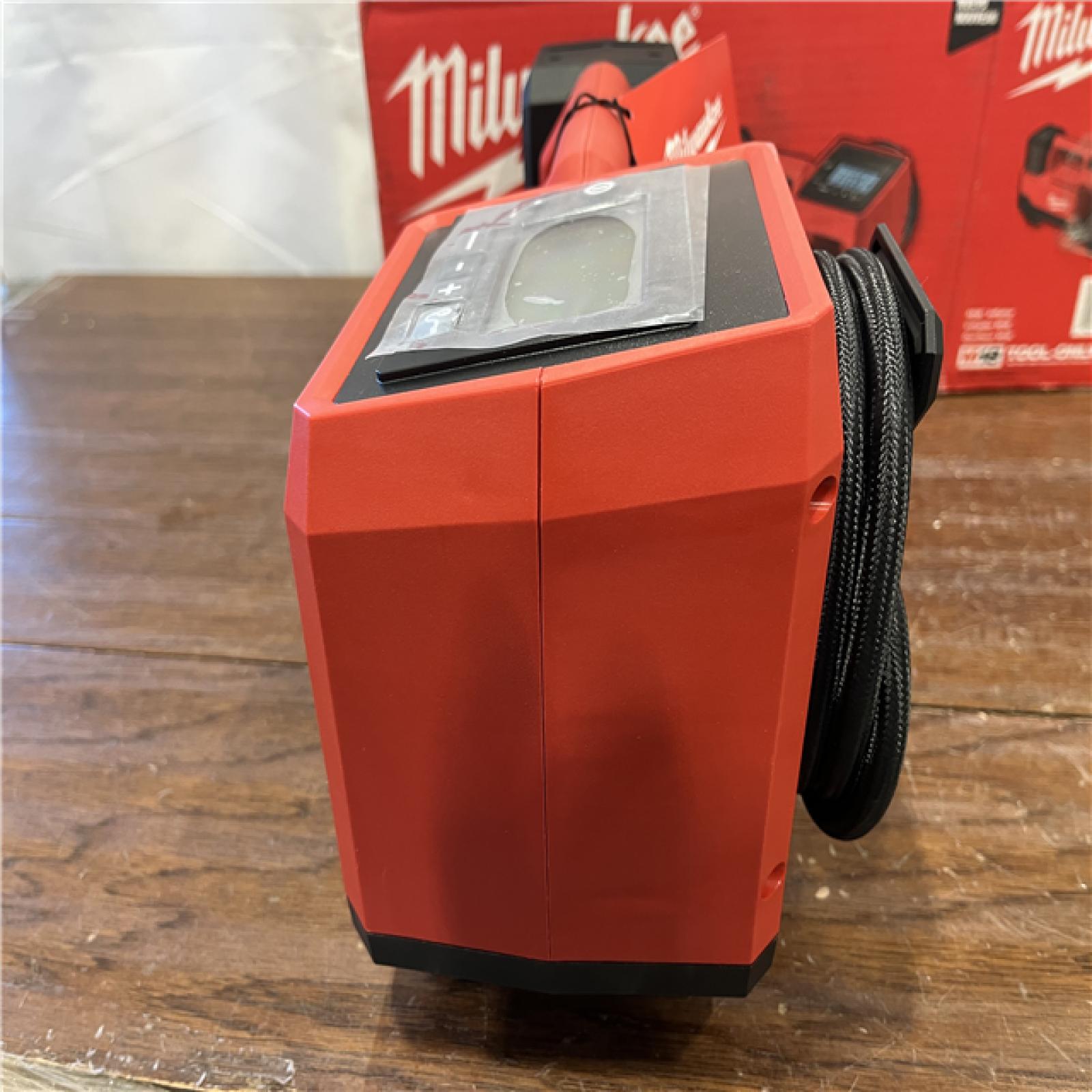 AS-ISMilwaukee M18 18 V 150 PSI Tire Inflator