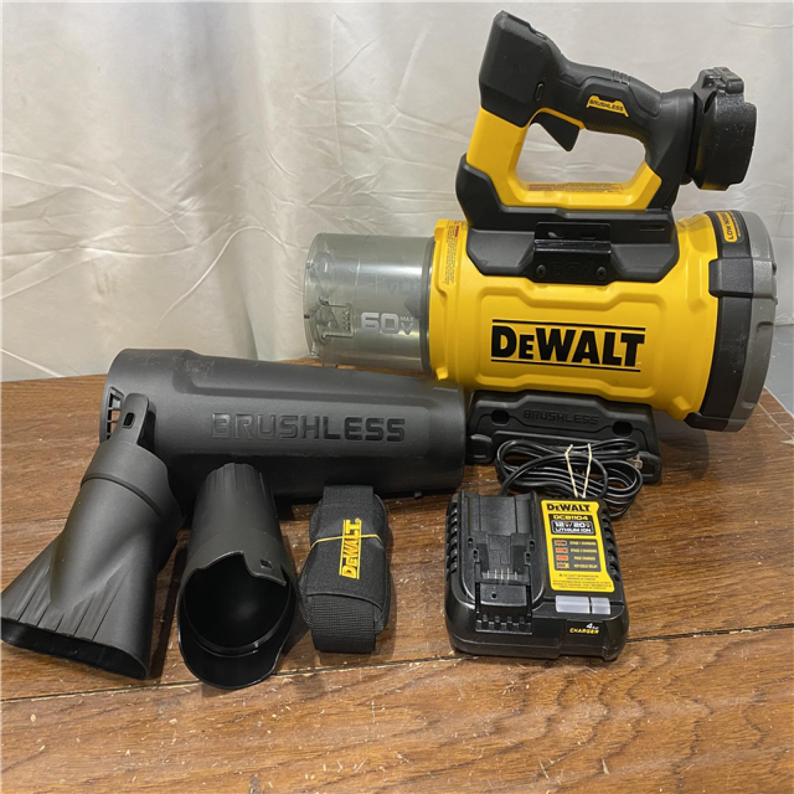 AS-IS DEWALT FLEXVOLT 60V MAX 160 MPH 760 CFM Brushless Cordless  and Charger