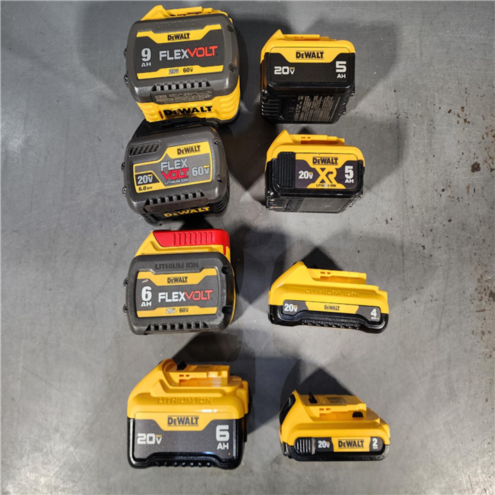 HOUSTON LOCATION - AS-IS DEWALT BATTERY PACK QTY - 15