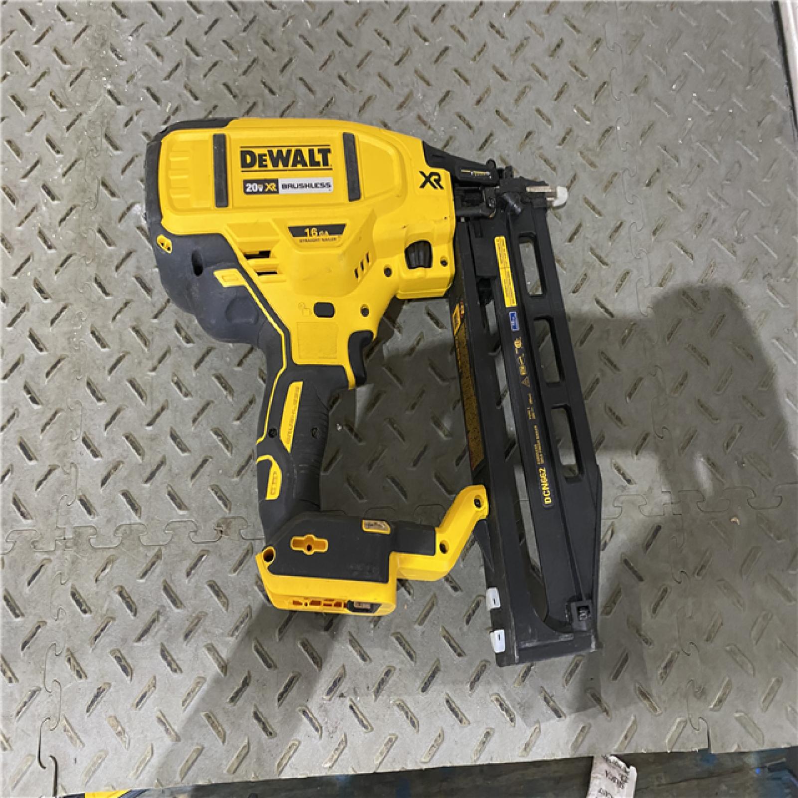 Houston location AS-IS DEWALT 20V MAX XR 16-Gauge Lithium-Ion Cordless Finish Nailer (Tool Only)