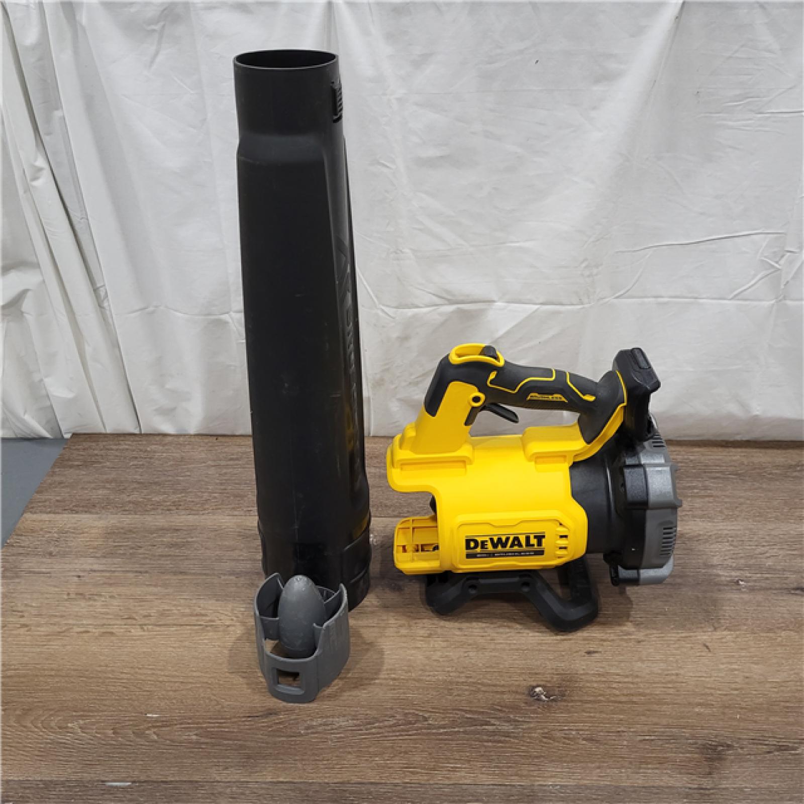 AS-IS DEWALT 20V MAX 125 MPH 450 CFM Brushless Cordless Battery Powered Blower (Tool Only)