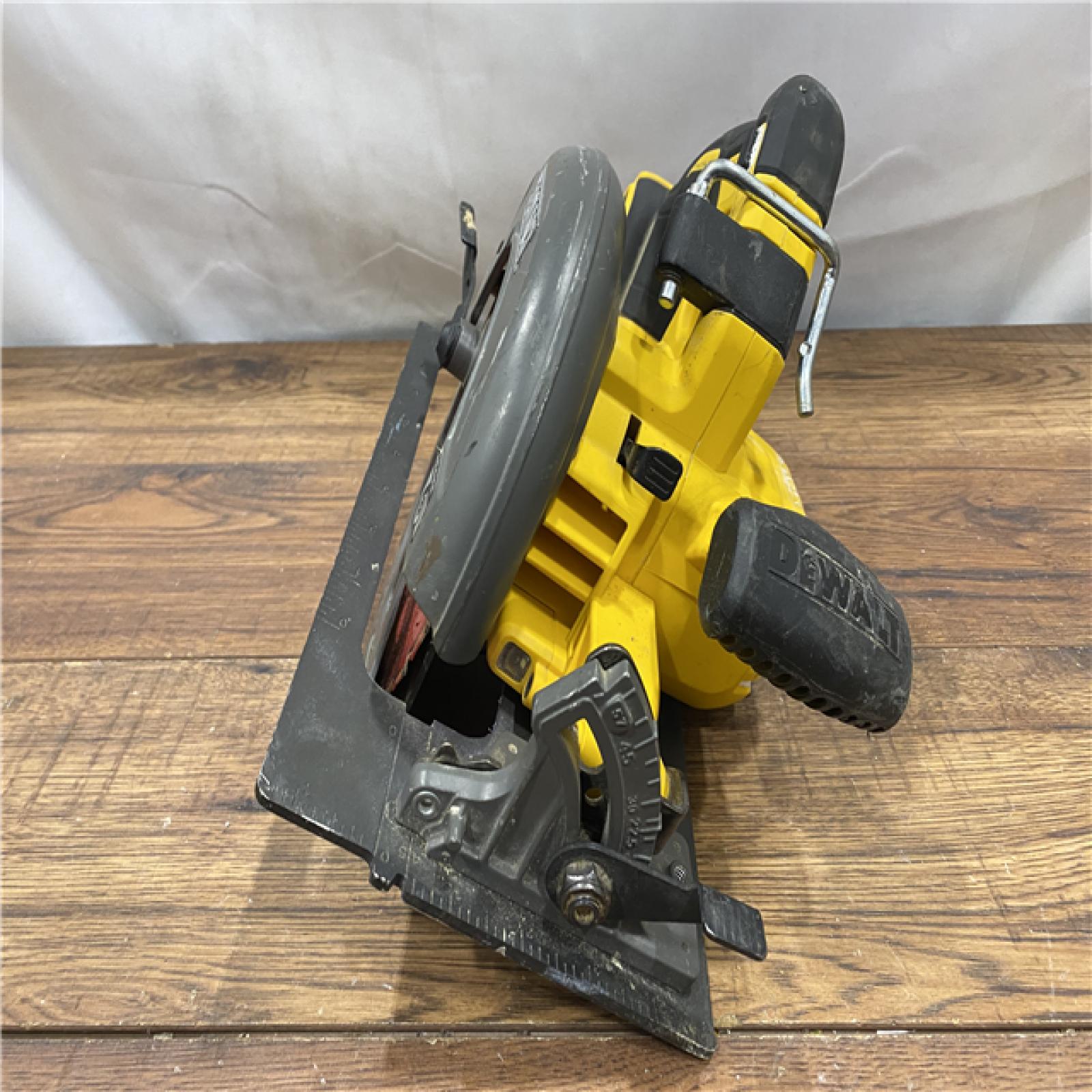 AS IS DeWALT Flexvolt Max 7-1/4  60V Brushless Circular Saw DCS578B