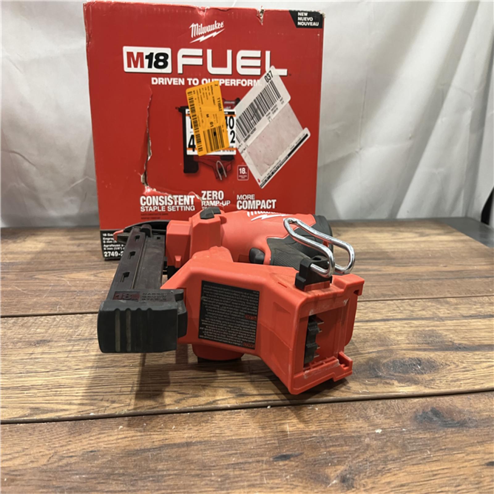 AS-IS MILWAUKEE M18 FUEL 18-Volt Lithium-Ion Brushless Cordless 18-Gauge 1/4 in. Narrow Crown Stapler (Tool-Only)