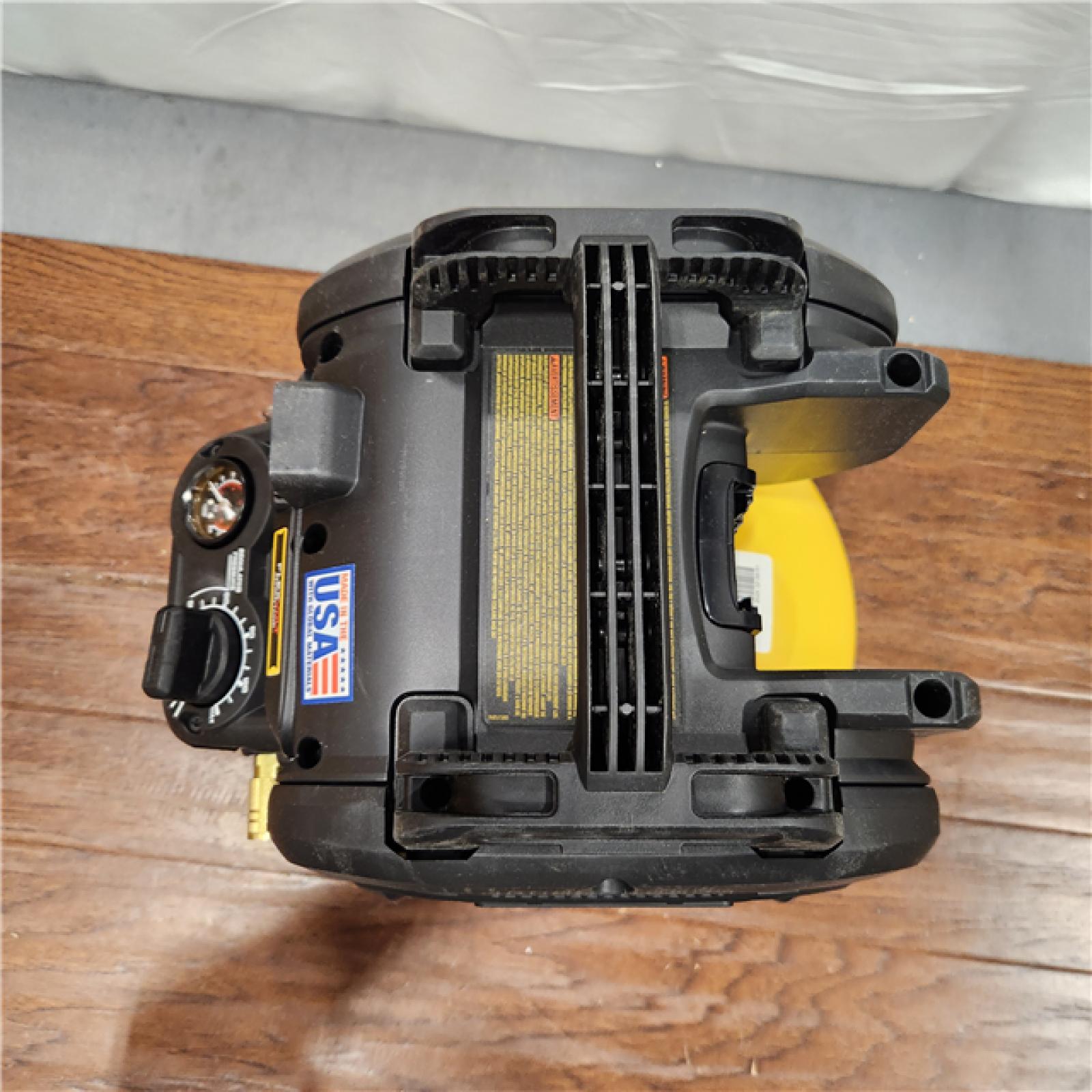 AS-IS DEWALT 20V MAX* 2-1/2 Gal. Brushless Cordless Air Compressor