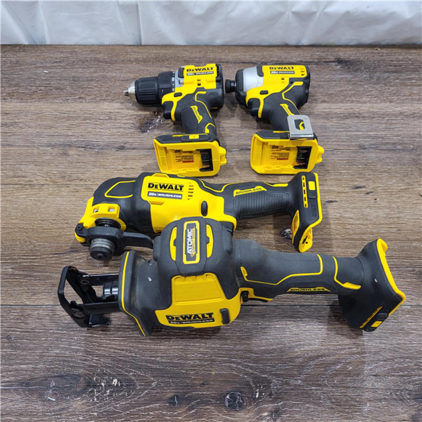 AS-IS DEWALT 20V MAX* XR 4-Tool Combo Kit