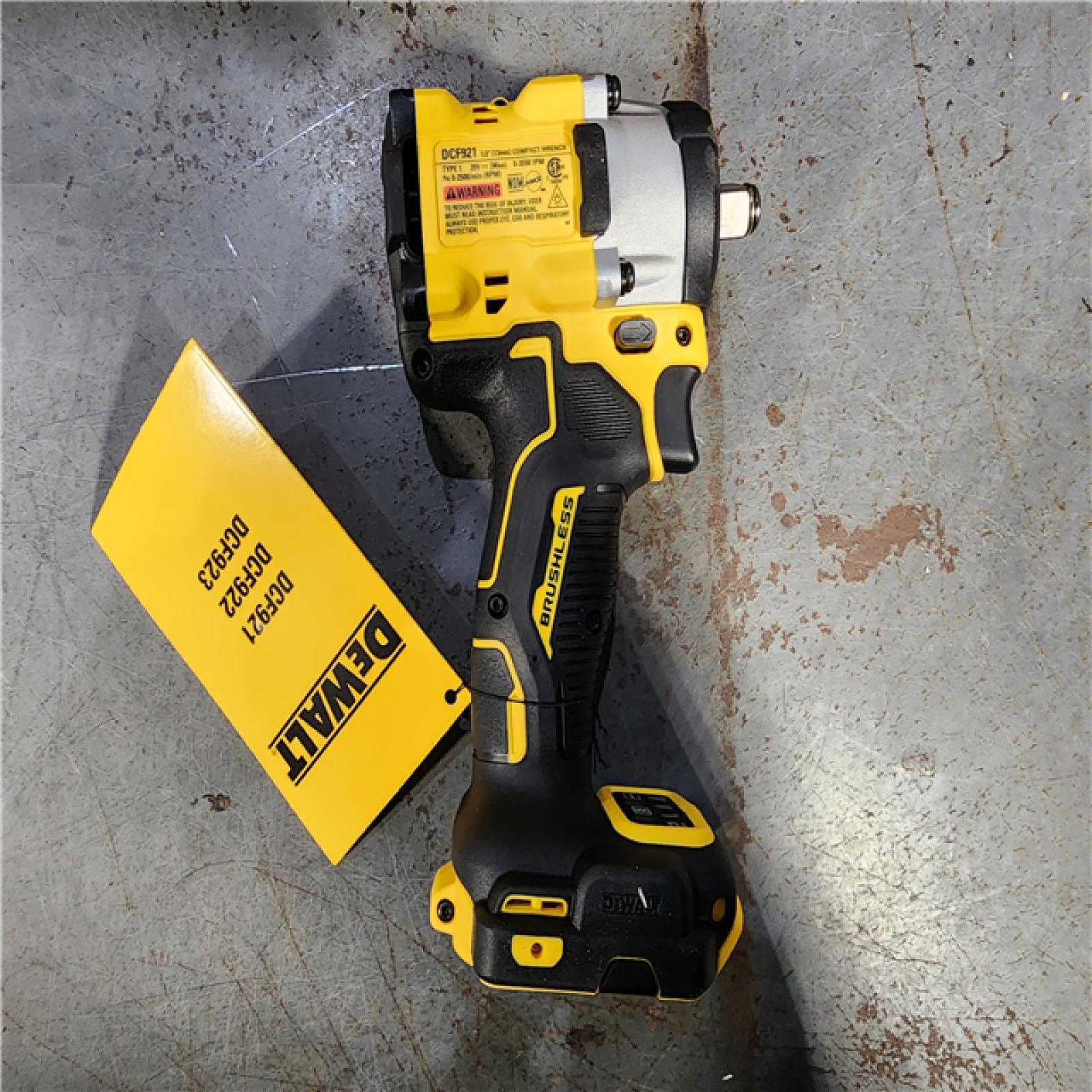 HOUSTON LOCATION - AS-IS (APPEARS LIKE NEW) DEWALT ATOMIC 20V MAX Lithium-Ion Brushless Cordless 1/2 in. Variable Speed Impact Wrench Kit with 5 Ah Battery and Charger