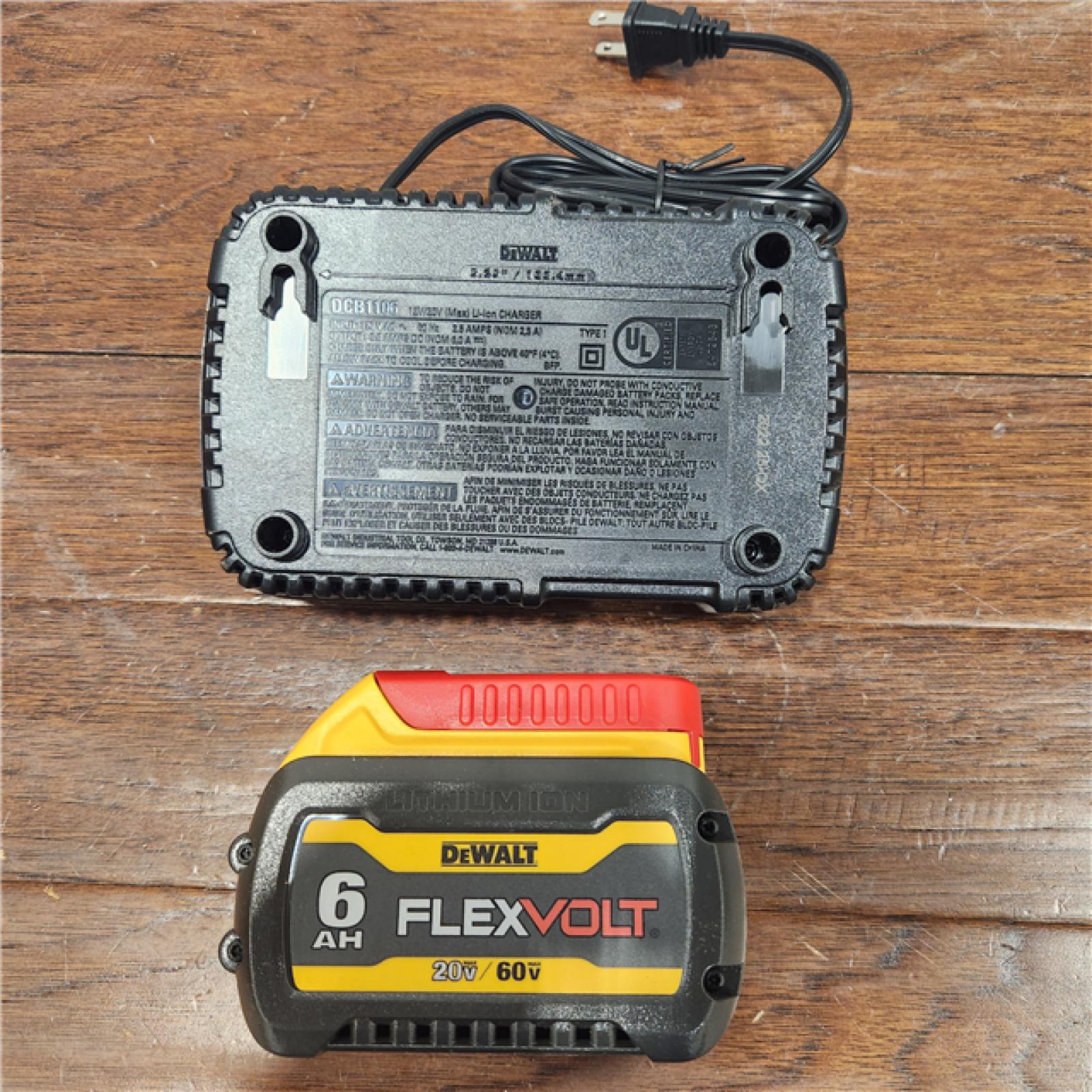 AS-IS FLEXVOLT 20V/60V MAX Lithium-Ion 6.0Ah Battery Pack with 6 Amp Output Charger