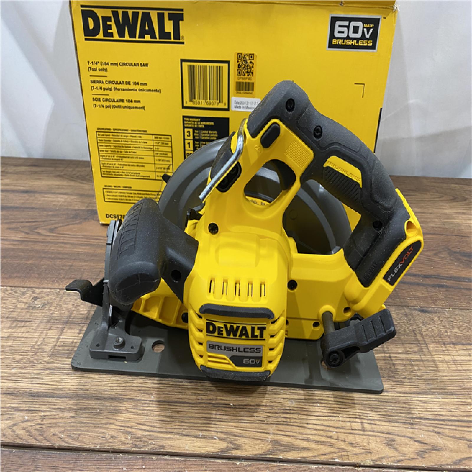 AS IS DeWALT Flexvolt Max 7-1/4  60V Brushless Circular Saw DCS578B