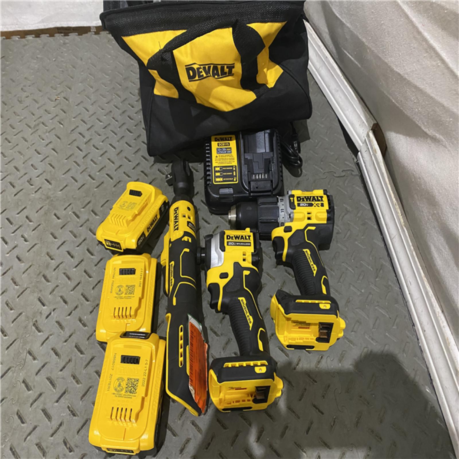 Houston location AS-IS DEWALT 3 TOOL COMBO KIT