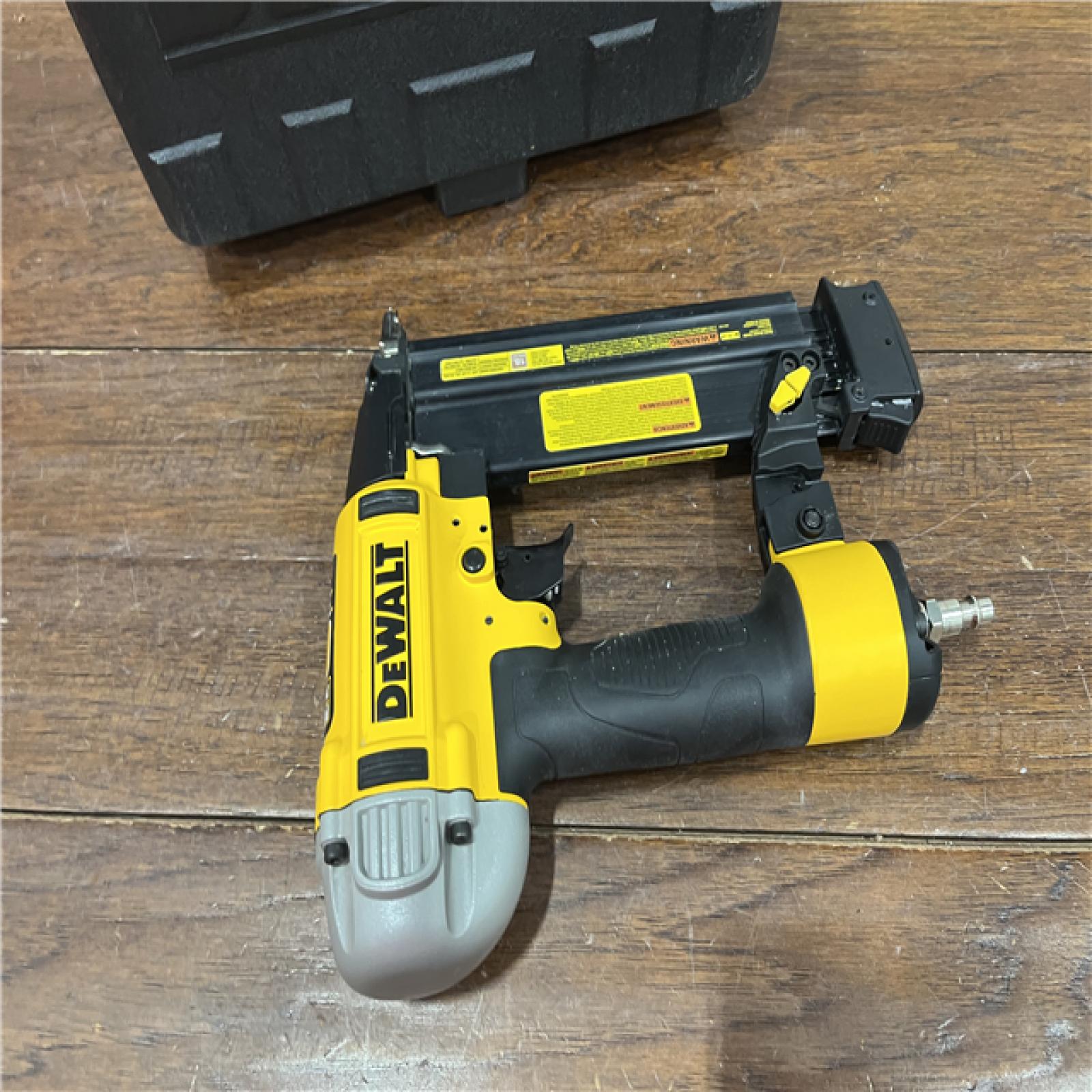 AS-ISDeWalt DWFP12233 18 Gauge Precision Point Brad Nailer with Selectable Trigger