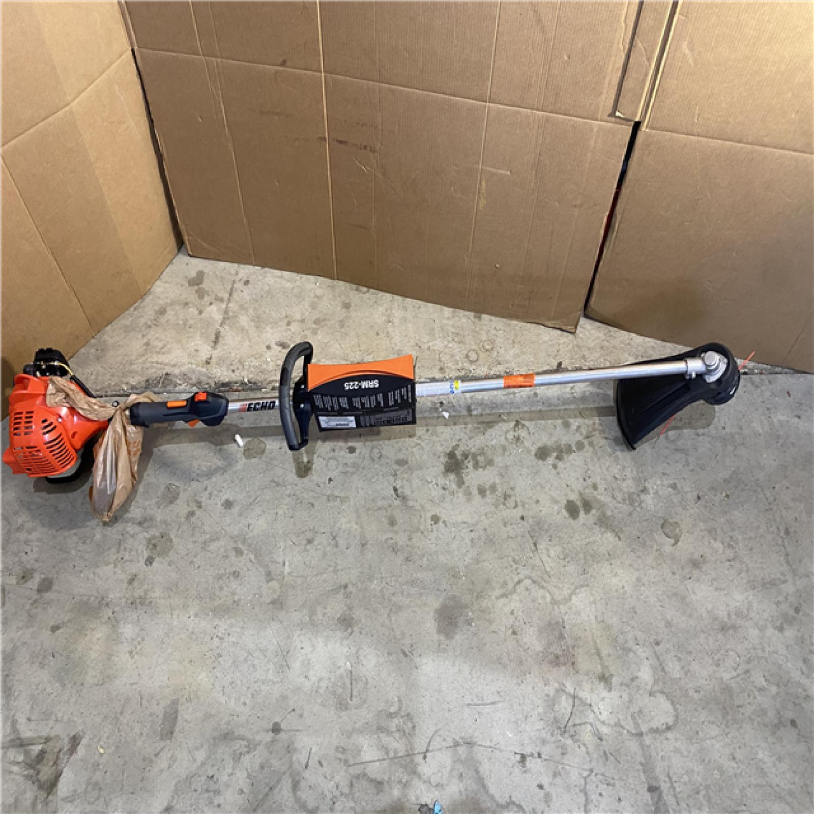 Houston location AS-IS Echo SRM-225 21.2cc 2 Stroke Fuel Efficient Durable Gas Straight Shaft Trimmer