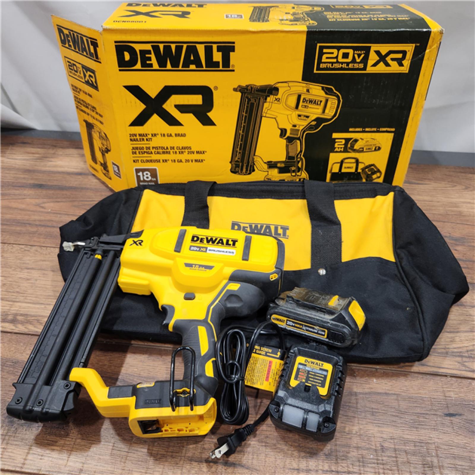 AS-IS DEWALT 20V MAX XR 18 Gauge Brad Nailer Kit