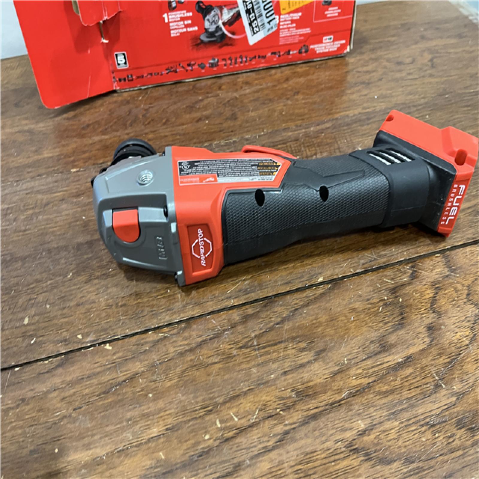 AS-ISMilwaukee 2880-20 M18 FUEL 18-Volt Lithium-Ion Brushless Cordless 4-1/2 in./5 in. Grinder W/Paddle Switch (Tool-Only)