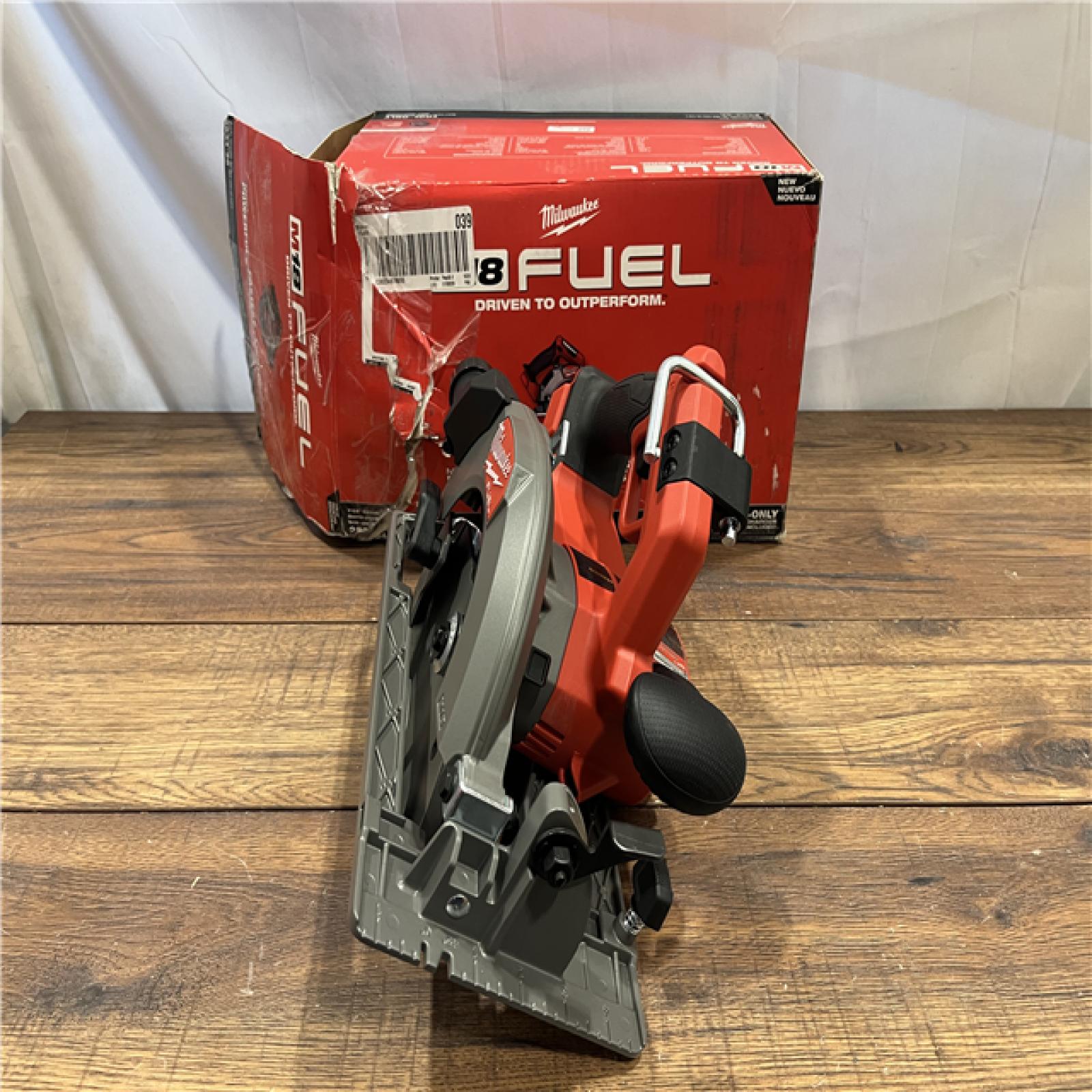 AS-ISMilwaukee M18 FUEL 18V Lithium-Ion Brushless Cordless 7-1/4 in. Circular Saw (Tool-Only)