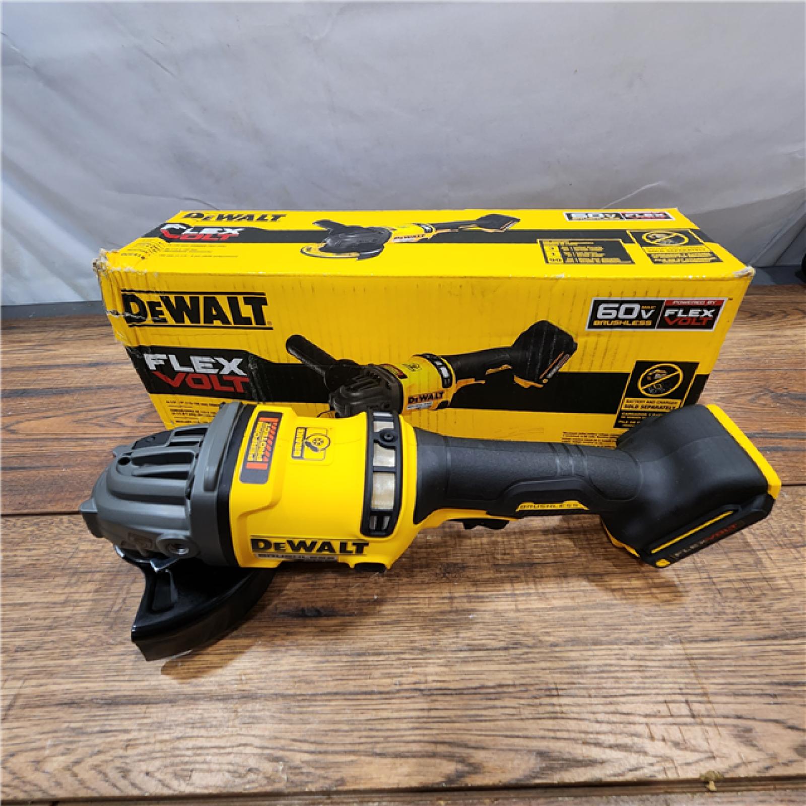 AS-IS DeWalt FLEXVOLT 60V MAX Cordless Grinder  4.5 - 6   9000 RPM  1 EA (115-DCG418B)